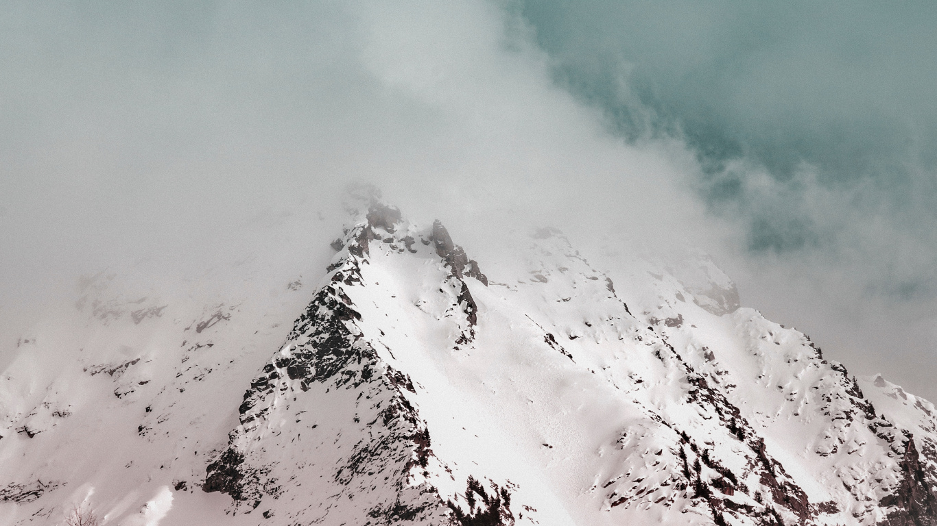 Обои горный хребет, гора, снег, облако, горный рельеф в разрешении 1366x768