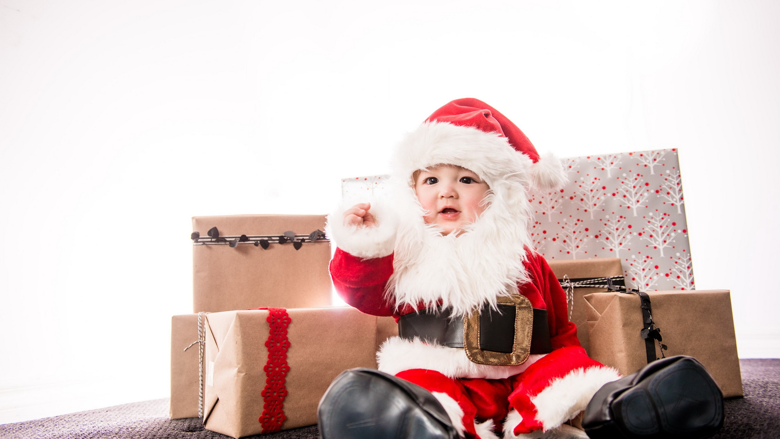 Обои Санта-Клаус, Рождественский день, Рождество, волосы на лице, праздник в разрешении 2560x1440