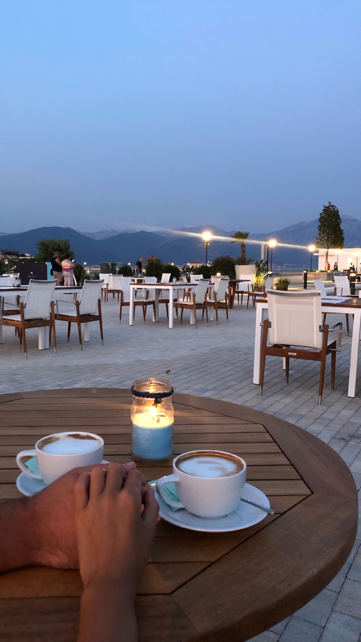 Обои прибежище, пентхаус, вода, крыша, недвижимость в разрешении 720x1280