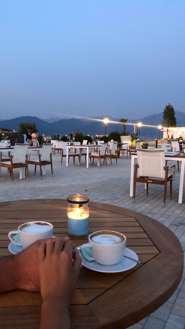 Обои прибежище, пентхаус, вода, крыша, недвижимость в разрешении 750x1334