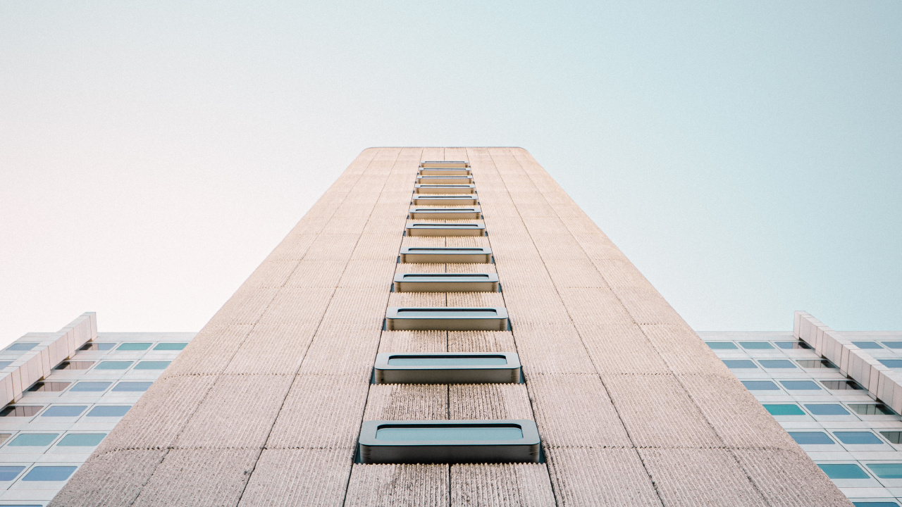 Обои архитектура, здание, синий, дневное время, линия в разрешении 1280x720