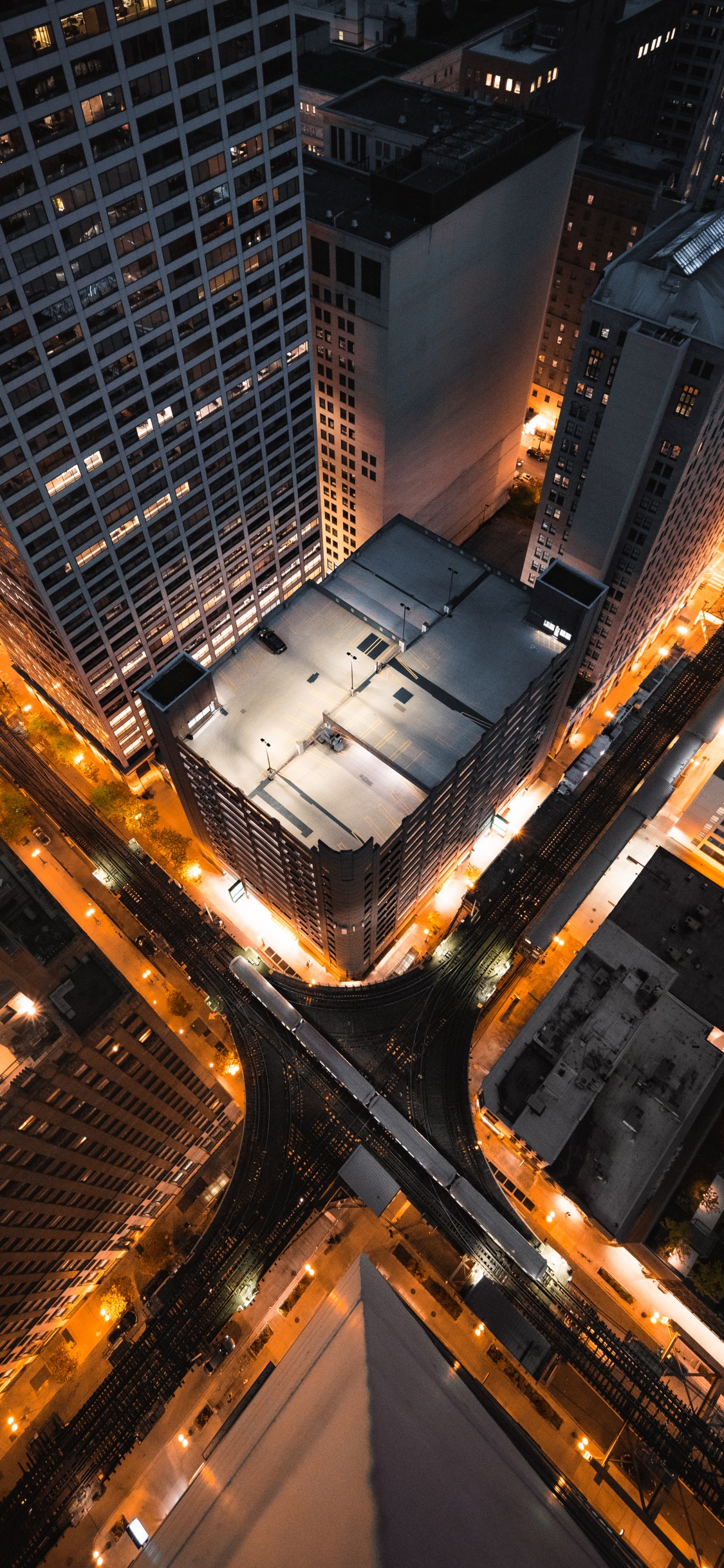 Обои метрополия, ночь, городской район, населенный пункт, город в разрешении 1125x2436