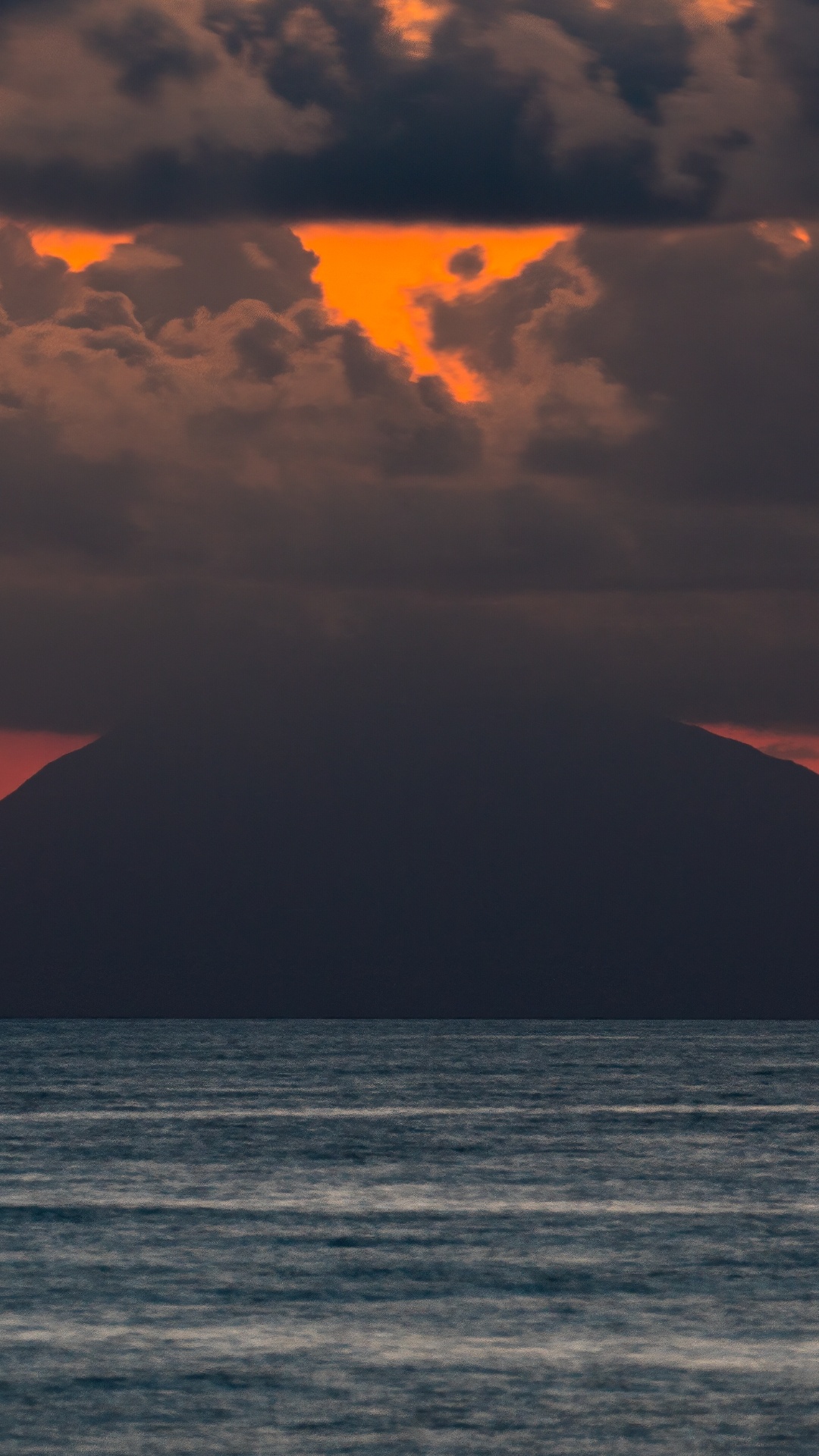 Обои Стромболи, долина монстров, Липари, филикуди, вулканелло в разрешении 1080x1920