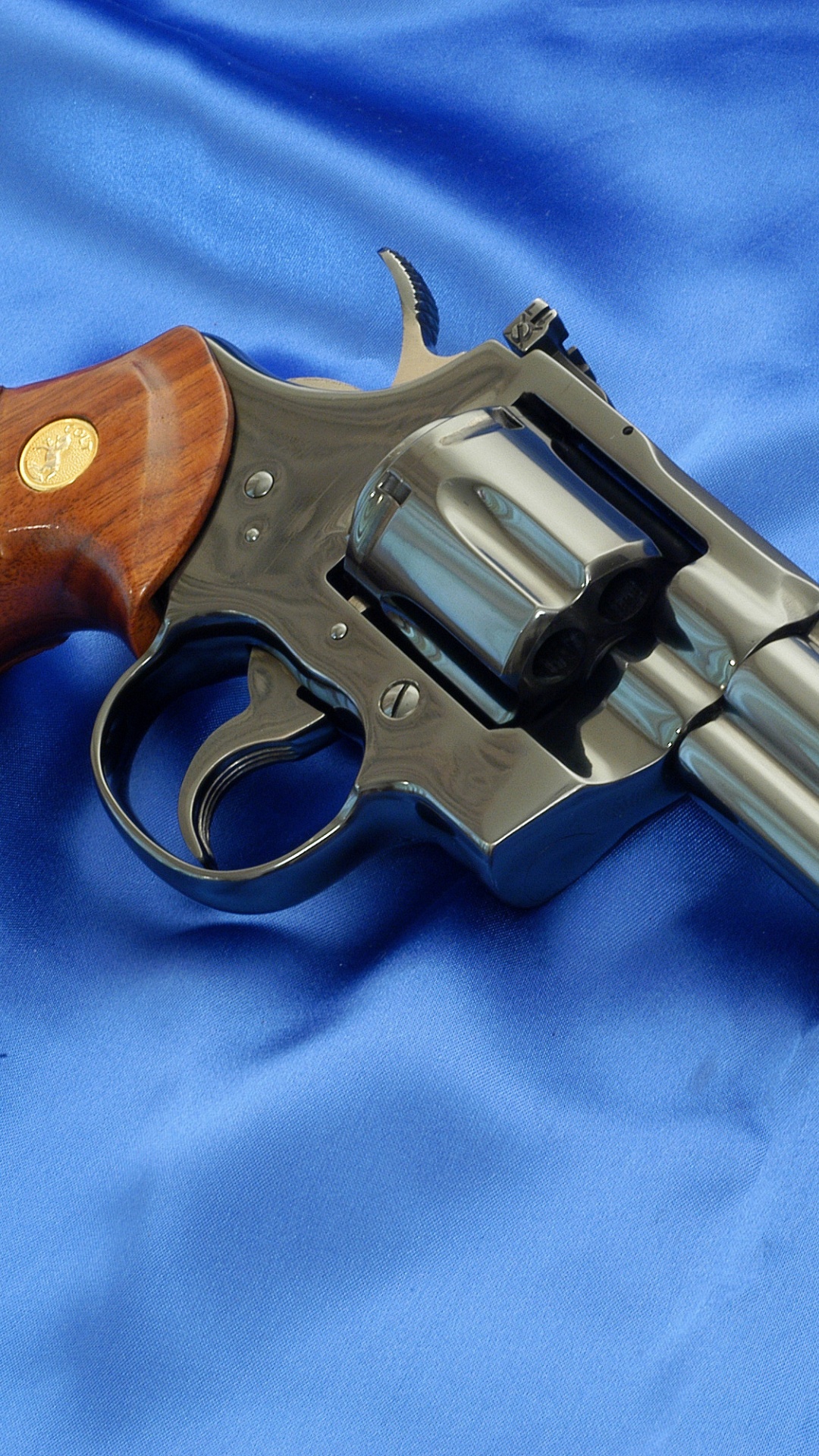 Обои револьвер Кольт питон, ручное огнестрельное оружие, орудие, пистолет м1911, огнестрельное оружие в разрешении 1080x1920