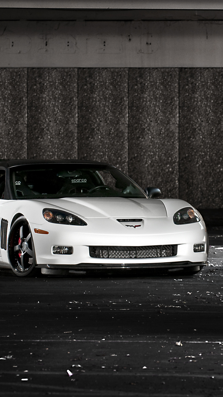 Обои улица, chevrolet corvette zr1 c6, Шевроле, спорткар, Литые диски в разрешении 750x1334