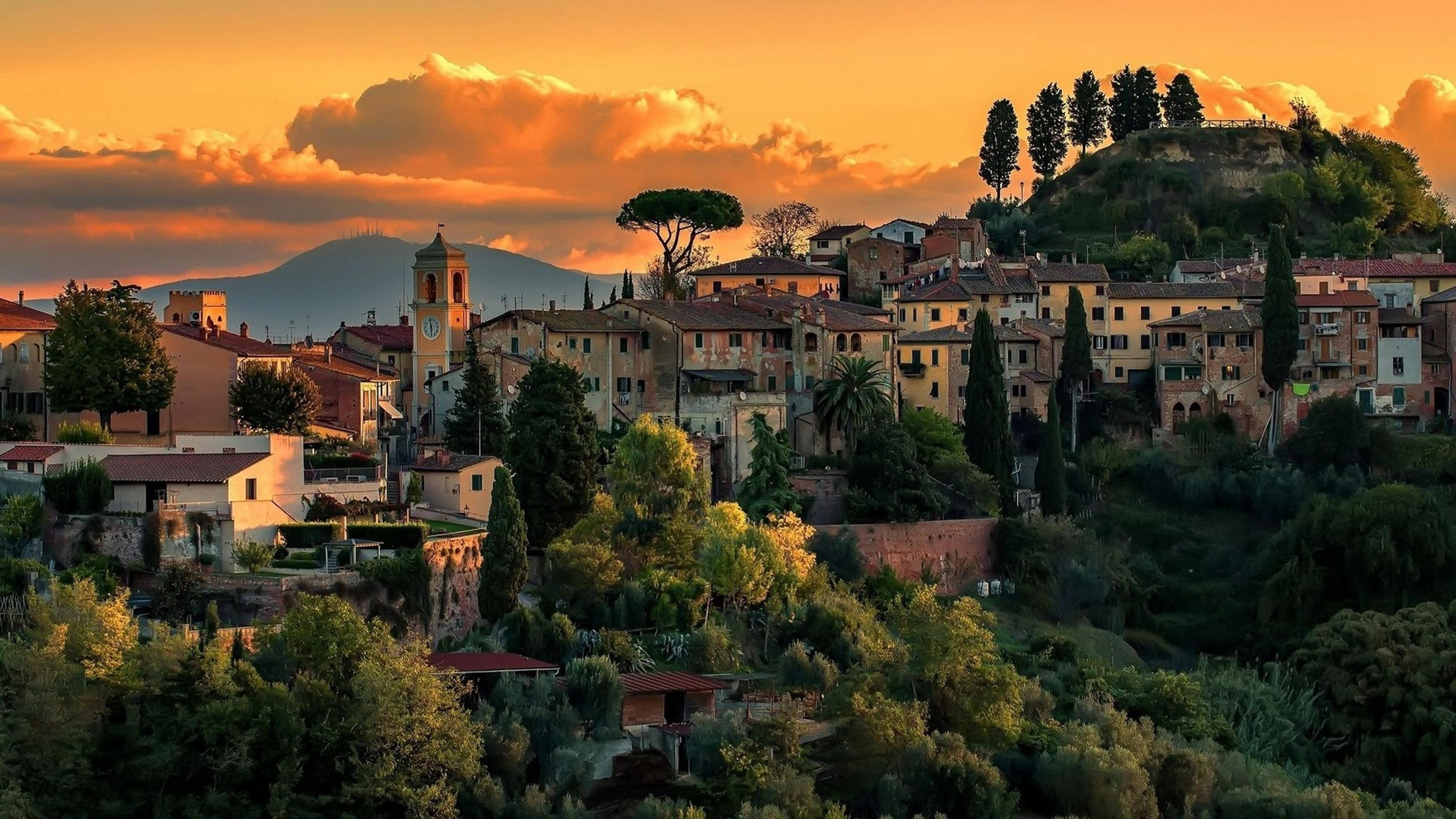 Обои городок, город, городской пейзаж, вечер, городской район в разрешении 2560x1440