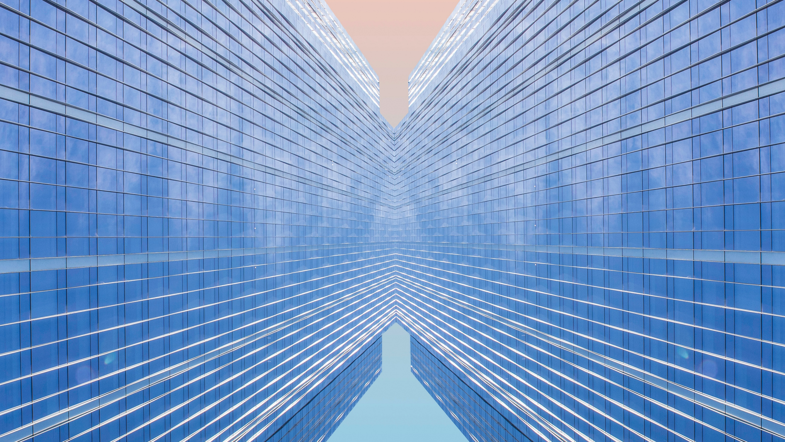 Обои синий, симметрия, архитектура, узор, небо в разрешении 2560x1440