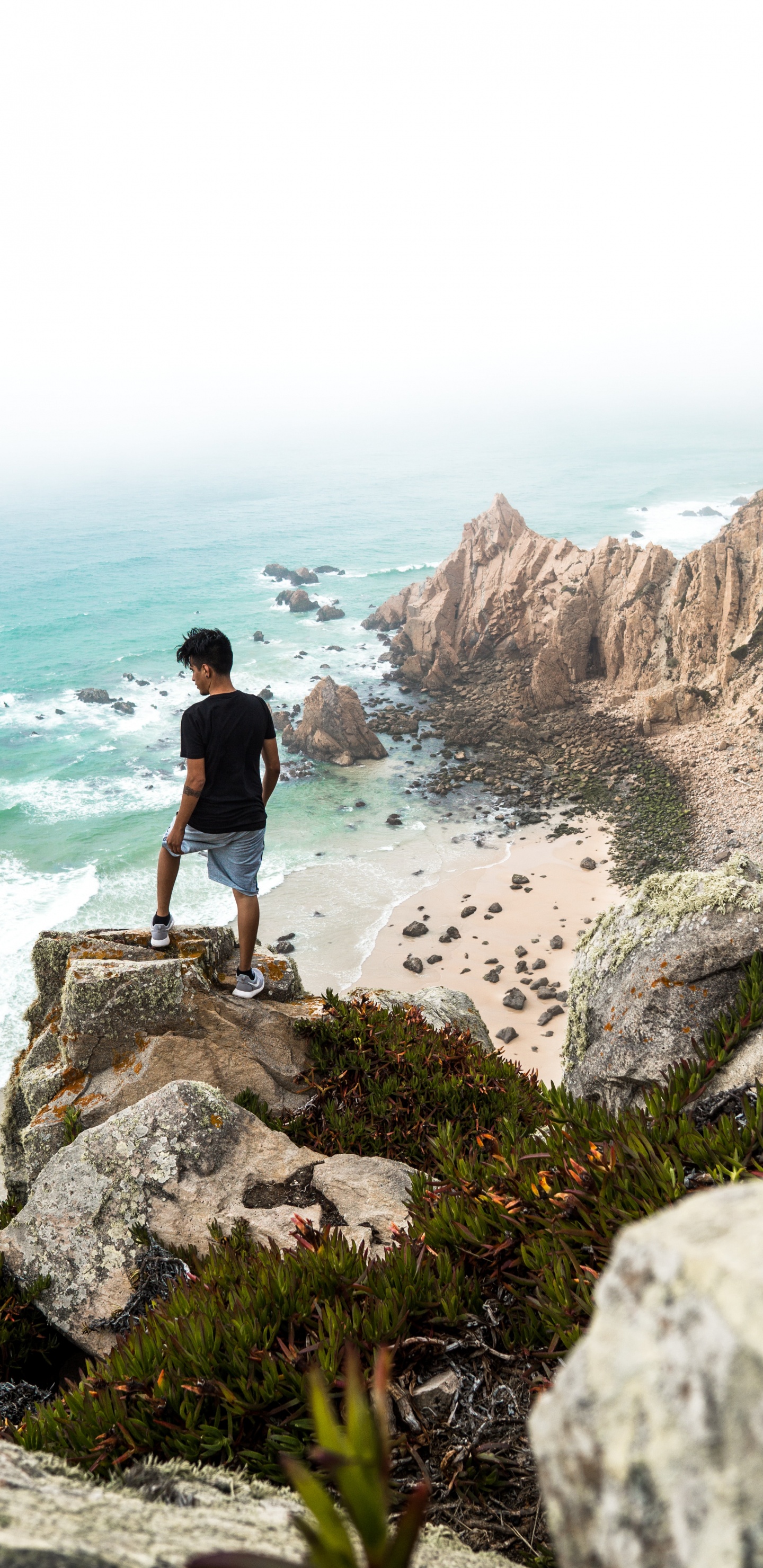 Обои побережье, море, прибрежные и океанические рельефы, берег, обрыв в разрешении 1440x2960