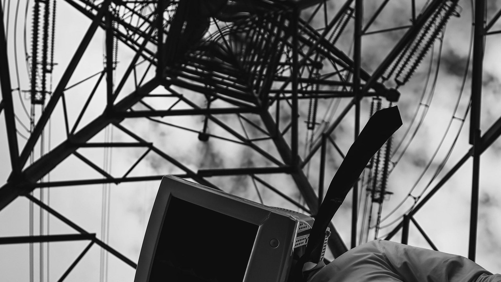 Обои монохромный, архитектура, технологии, монохромный режим, телекоммуникационная техника в разрешении 1920x1080