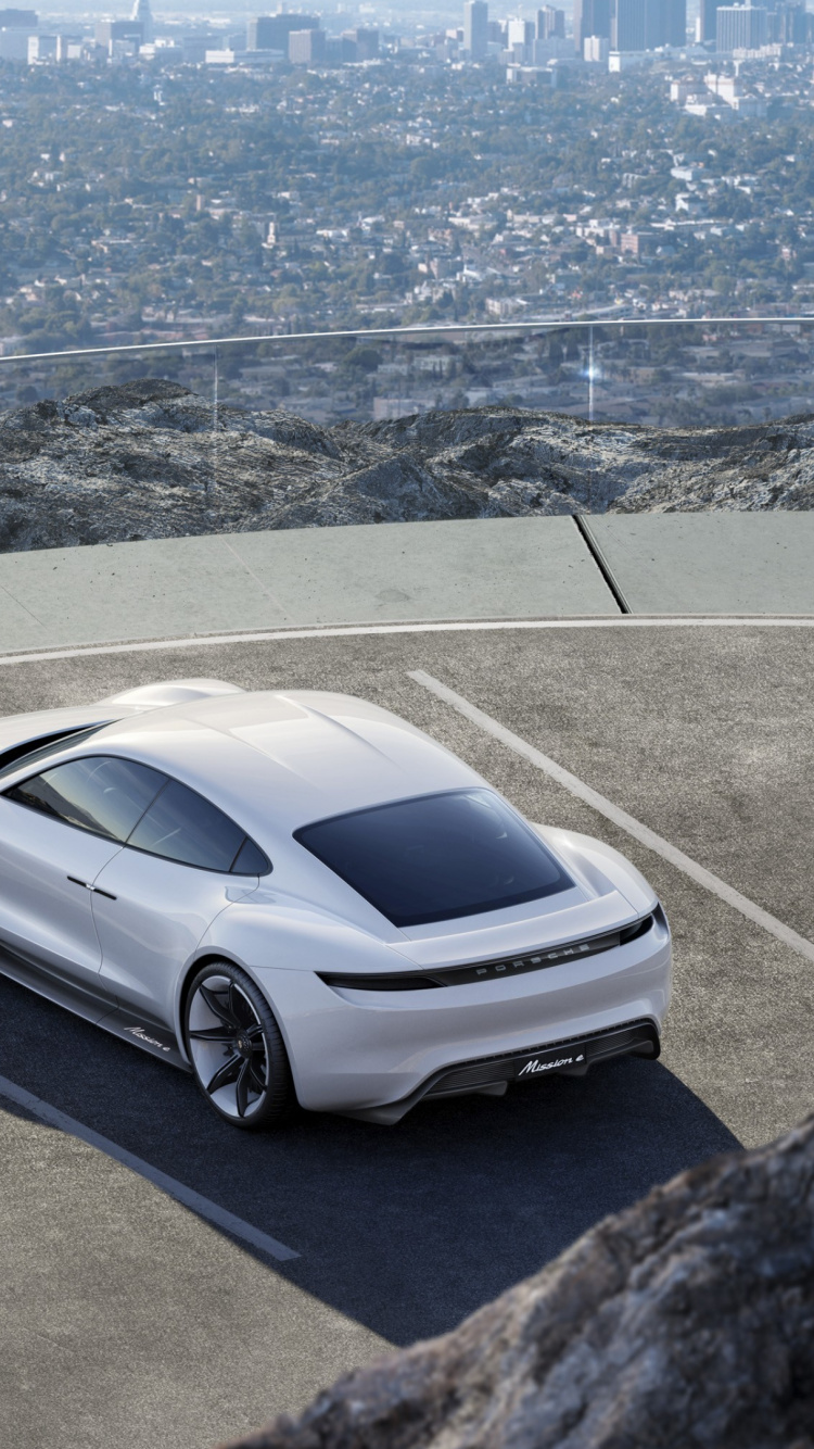 Обои Порше, Порше 918 Спайдер, Tesla Model S, автомобиль среднего размера, семейный автомобиль в разрешении 750x1334