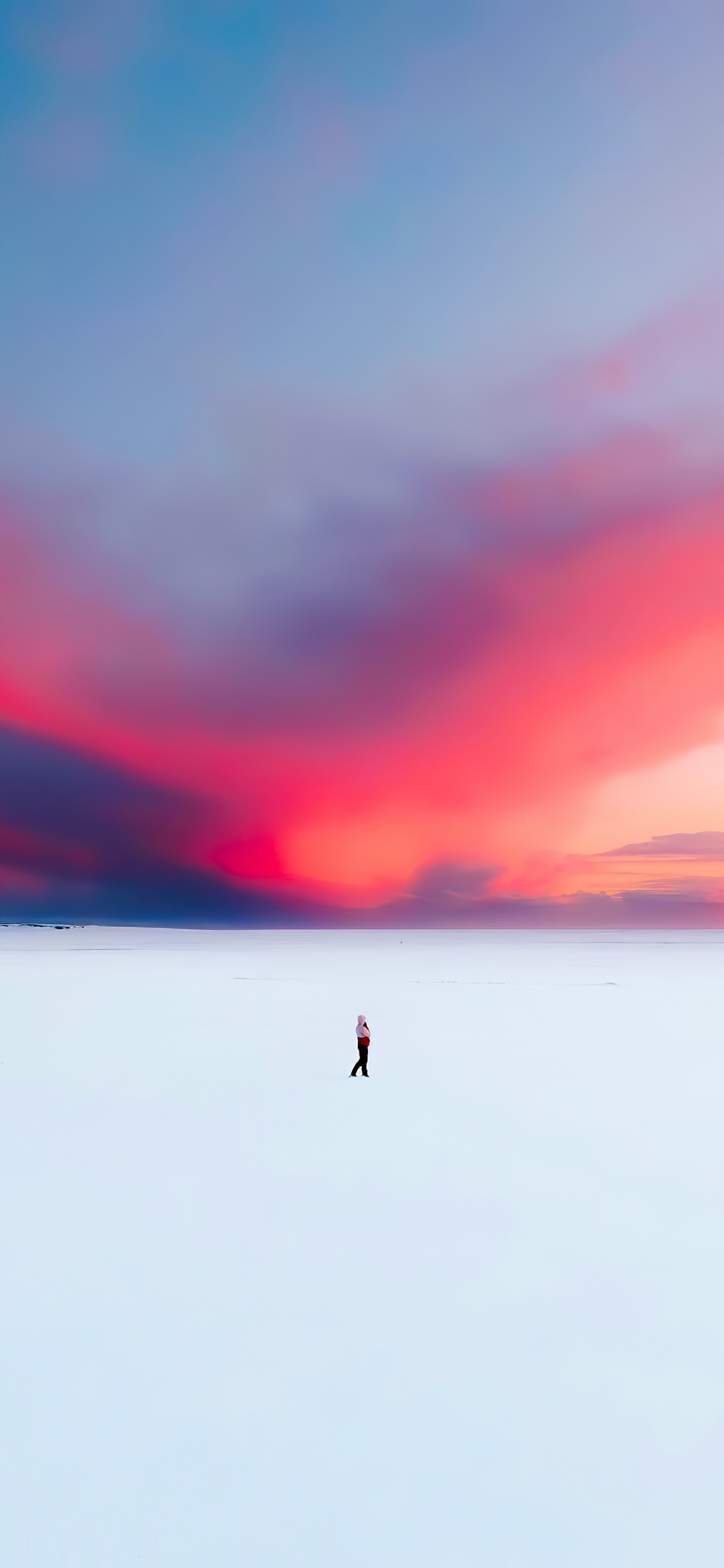 Обои облако, вода, Люди в природе, склон, природный ландшафт в разрешении 1242x2688