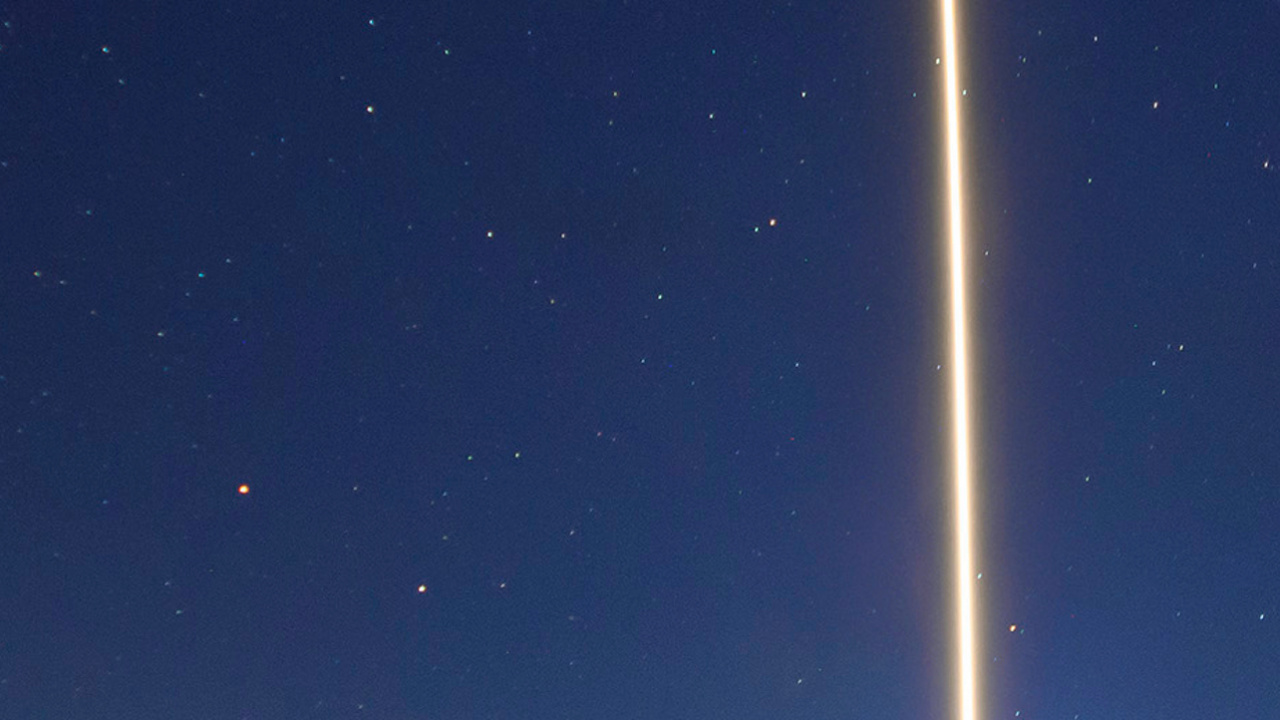 Обои SpaceX, много спутников в космосе, низкая земная орбита, искусственный спутник, космический мусор в разрешении 1280x720