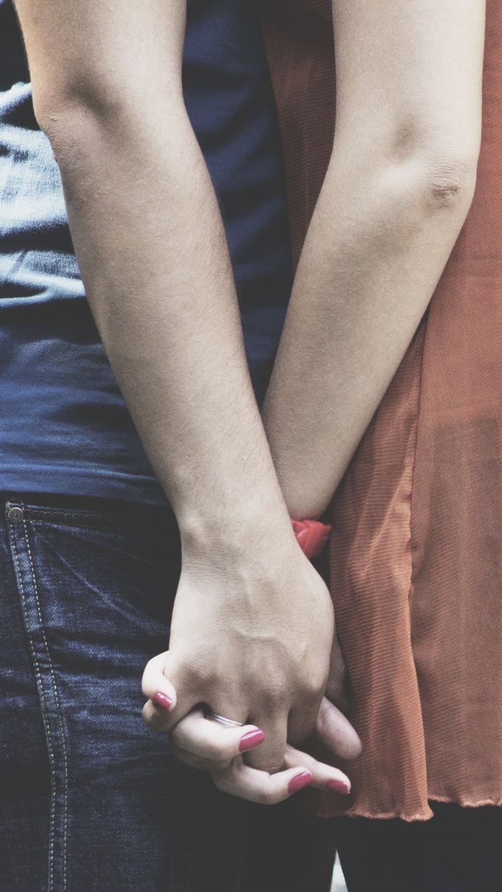 Обои роман, одежда, рука, нога, фэшн в разрешении 720x1280