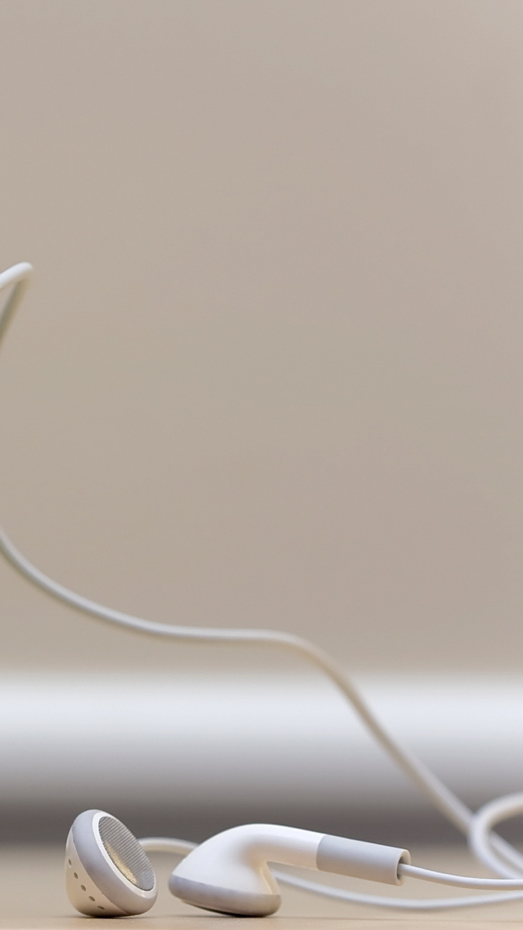 Обои apple, наушники Apple, наушники, фрукты, пища в разрешении 750x1334