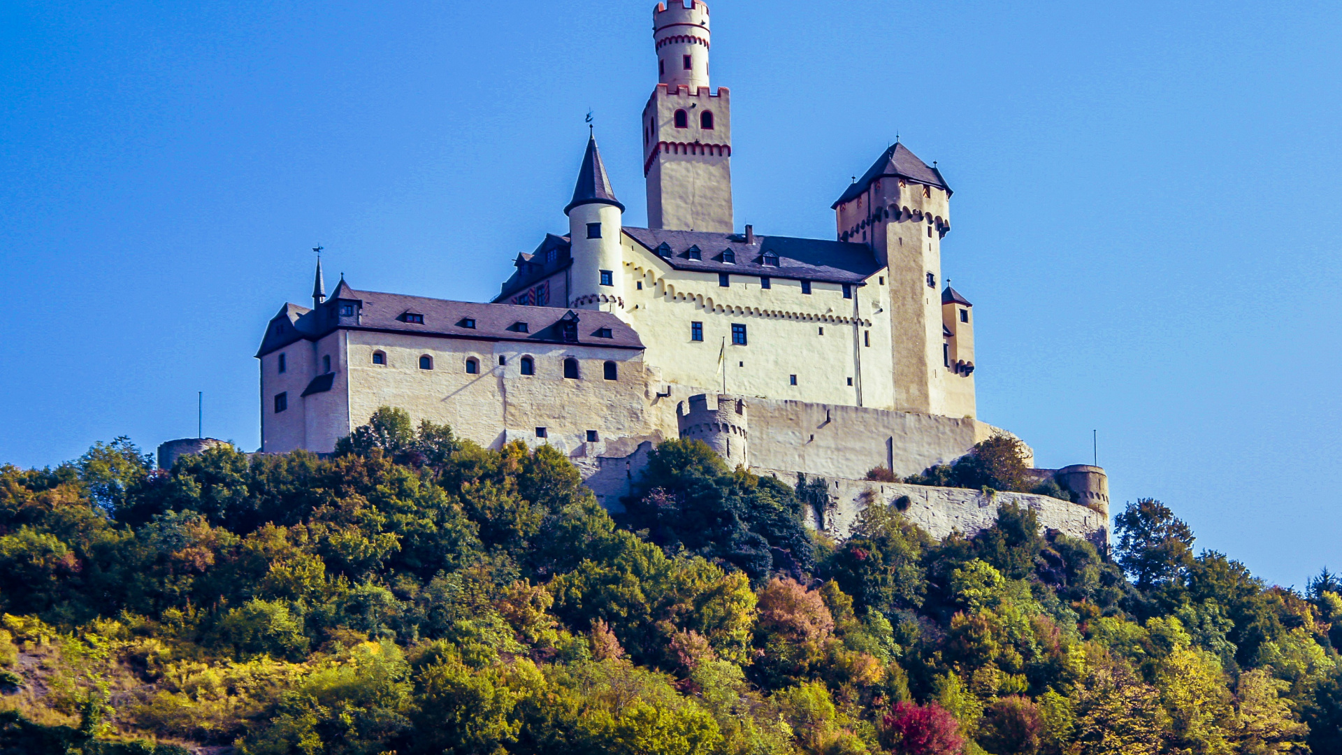 Обои историческое место, небо, средневековая архитектура, дворец, замок в разрешении 1920x1080