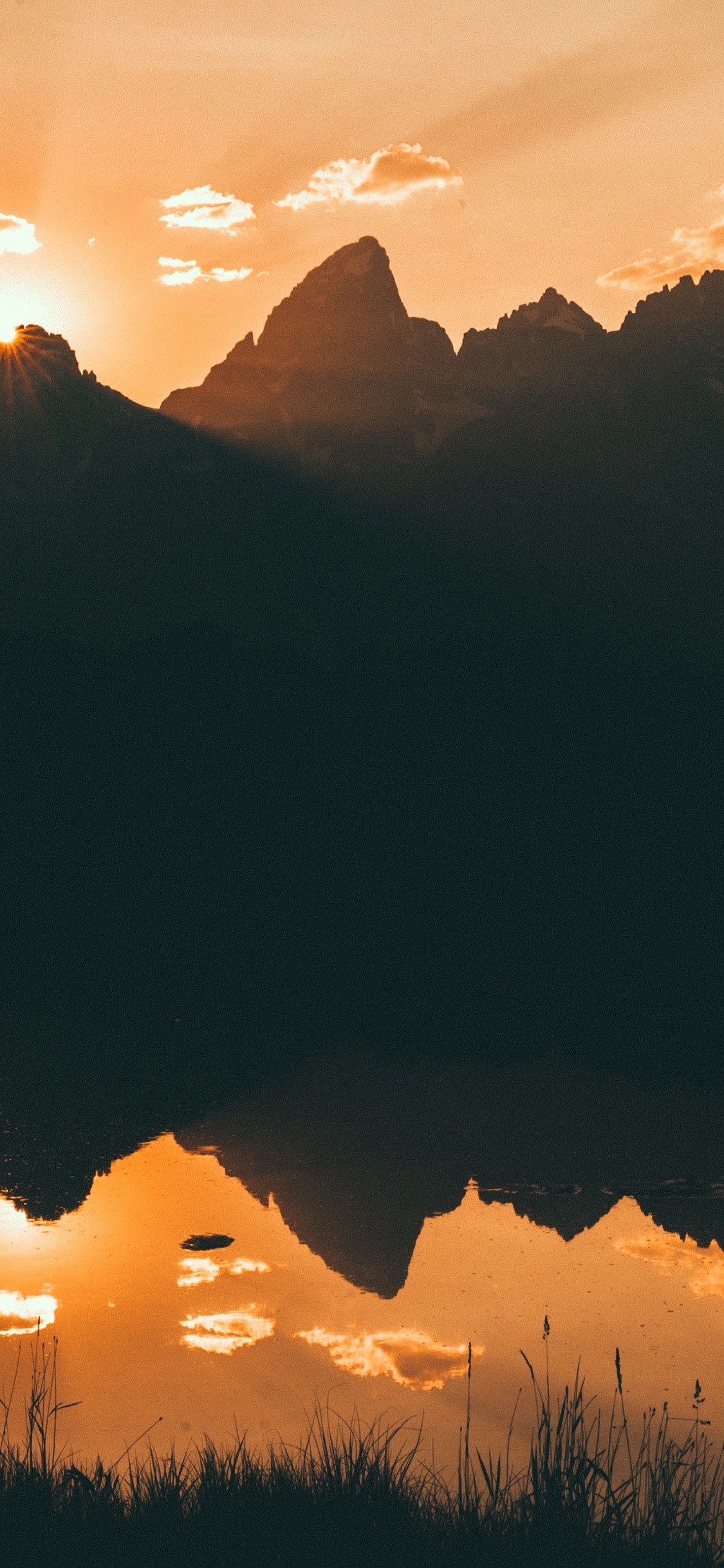 Обои природа, природный ландшафт, гора, горный рельеф, облако в разрешении 1125x2436