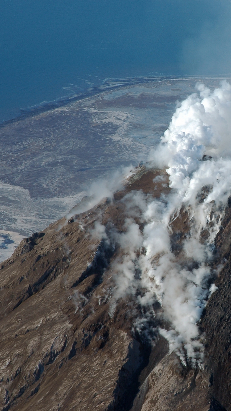Обои типы вулканических извержений, купол лавы, гора, хребет, вулканического рельефа в разрешении 750x1334