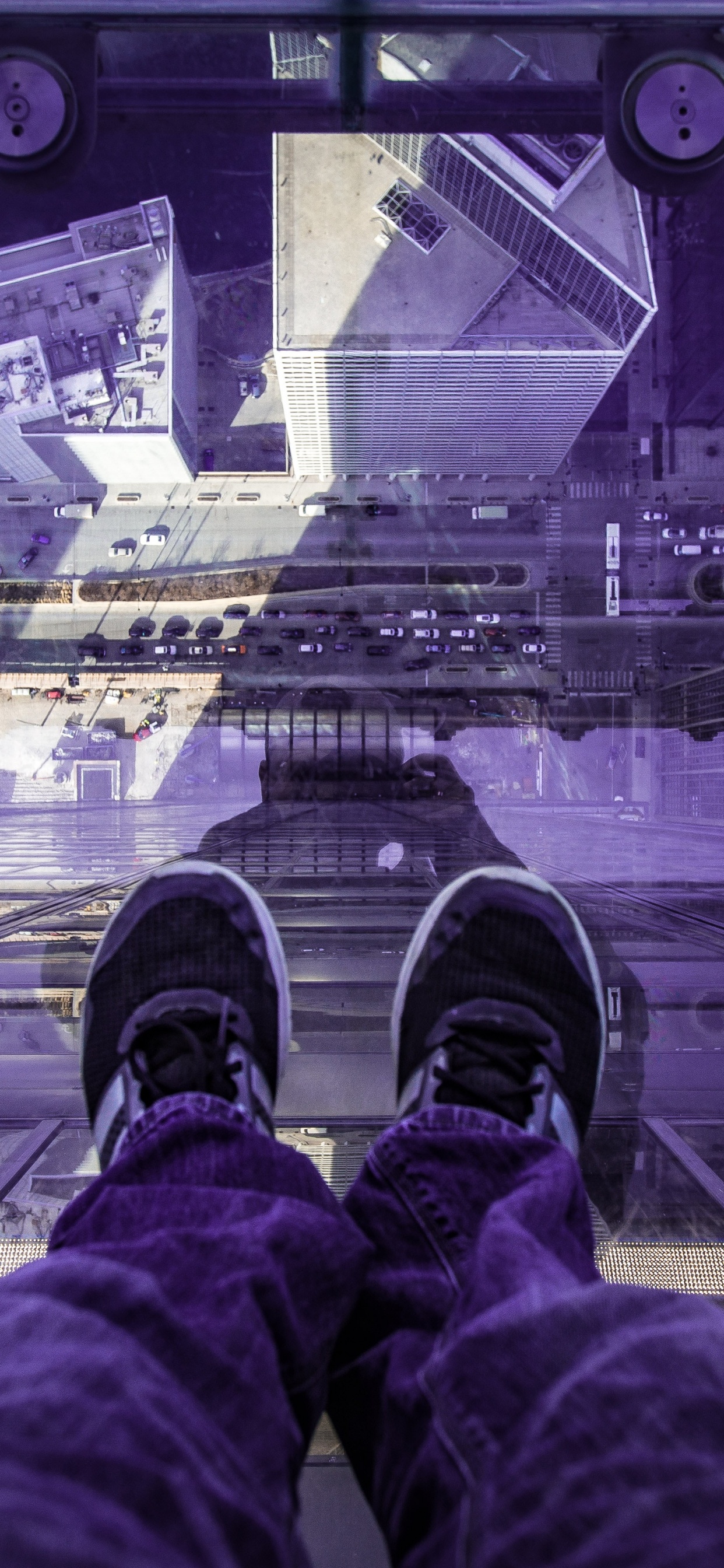 Обои компьютерная игра, пурпур, обувь, нога, башмак в разрешении 1242x2688