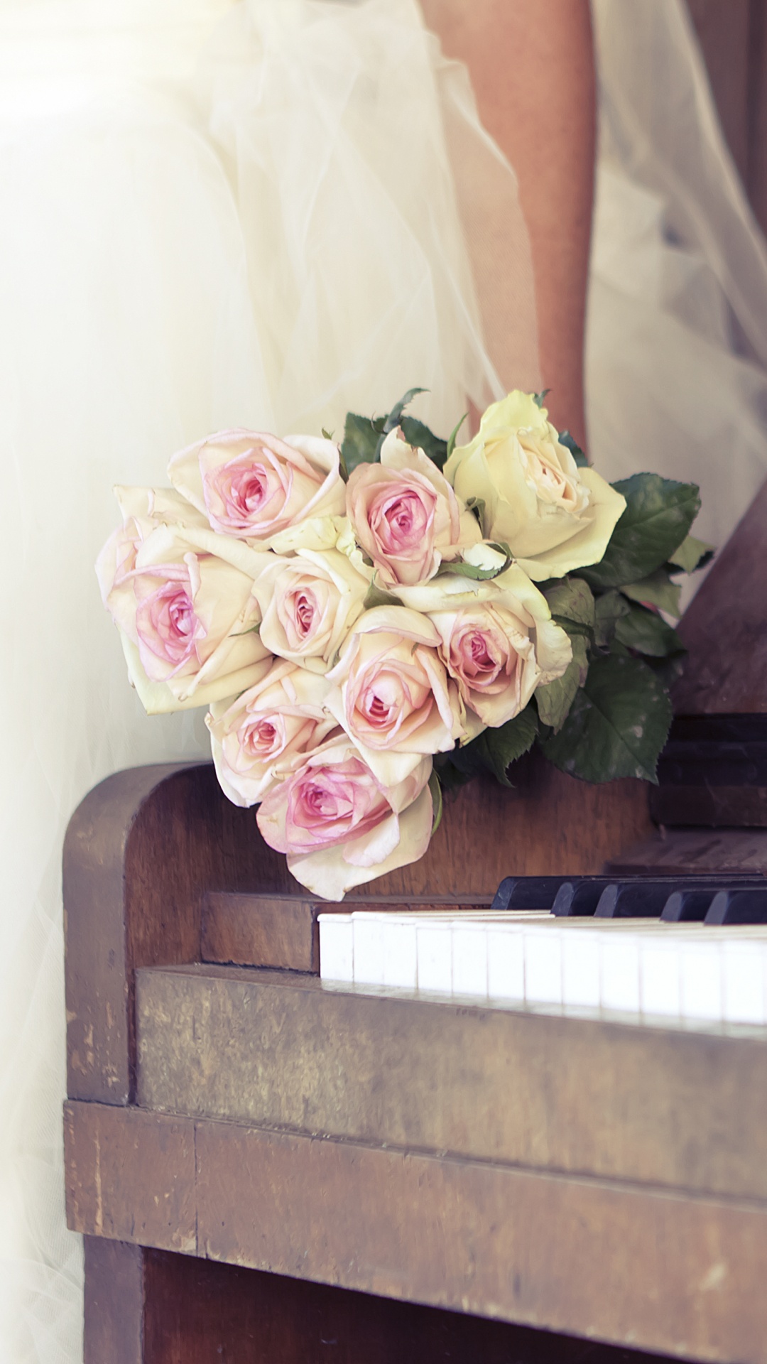 Обои фортепьяно, клавиатура, фортепиано, пианола, спинет в разрешении 1080x1920