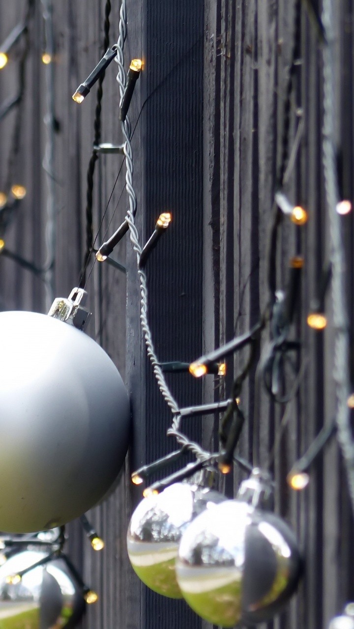 Обои освещение, Рождественский день, День Святого Валентина, дерево, Рождество в разрешении 720x1280