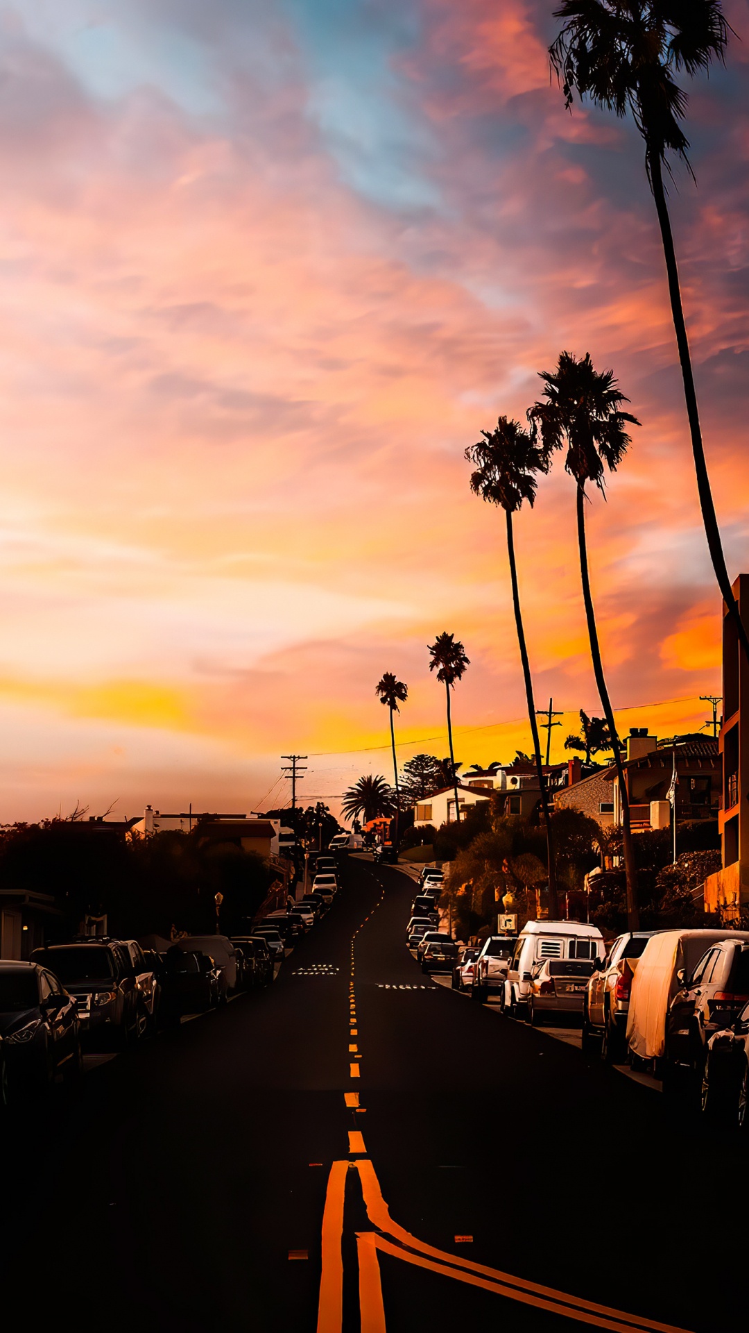 Обои рассвет, облако, легковые автомобили, автомобильное освещение, Оранжевый цвет в разрешении 1080x1920