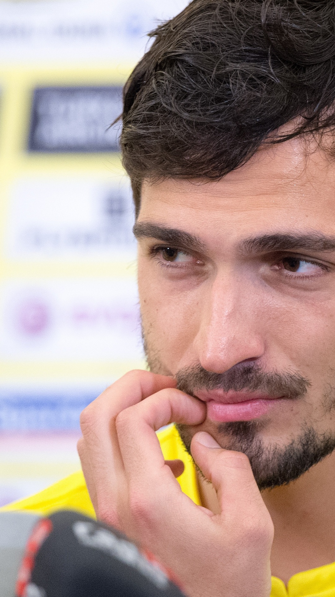 Обои борода, футболист, волосы на лице, Футбольный игрок, футбол в разрешении 1080x1920