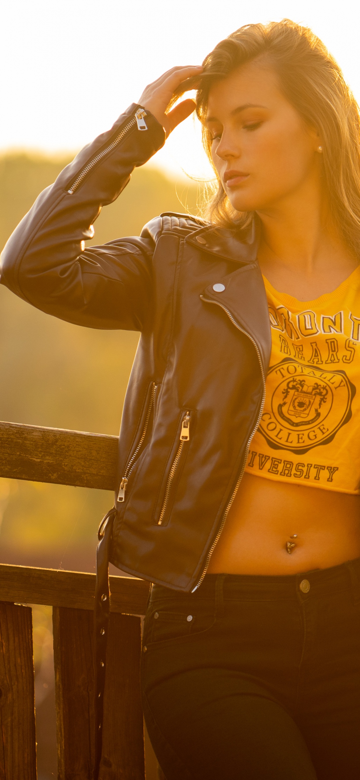 Обои Алекс Р, нисгири, плечо, Люди в природе, уличная мода в разрешении 1242x2688