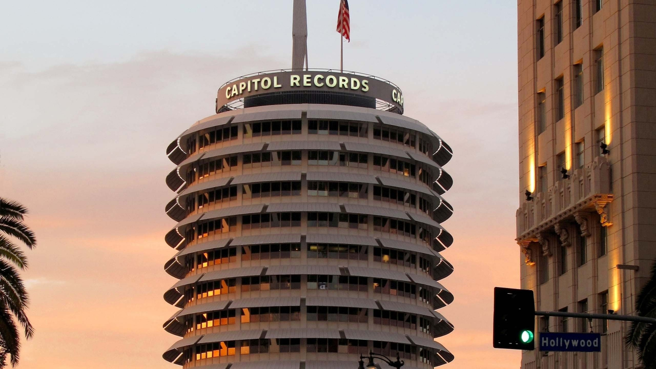 Обои вышка, архитектура, кондоминиум, башня, город в разрешении 1280x720