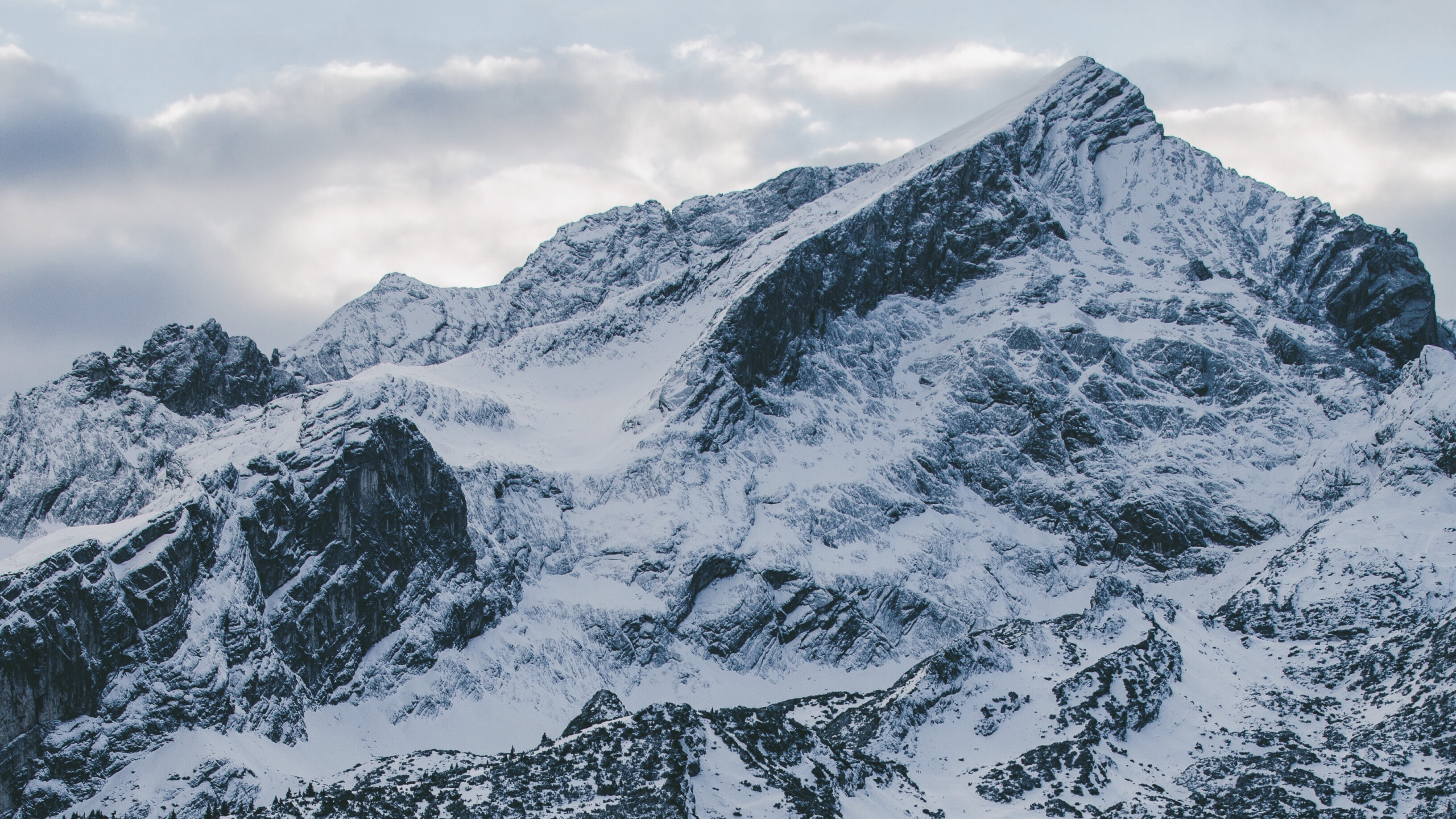 Обои снег, гора, горный хребет, массив, Милуоки в разрешении 2560x1440