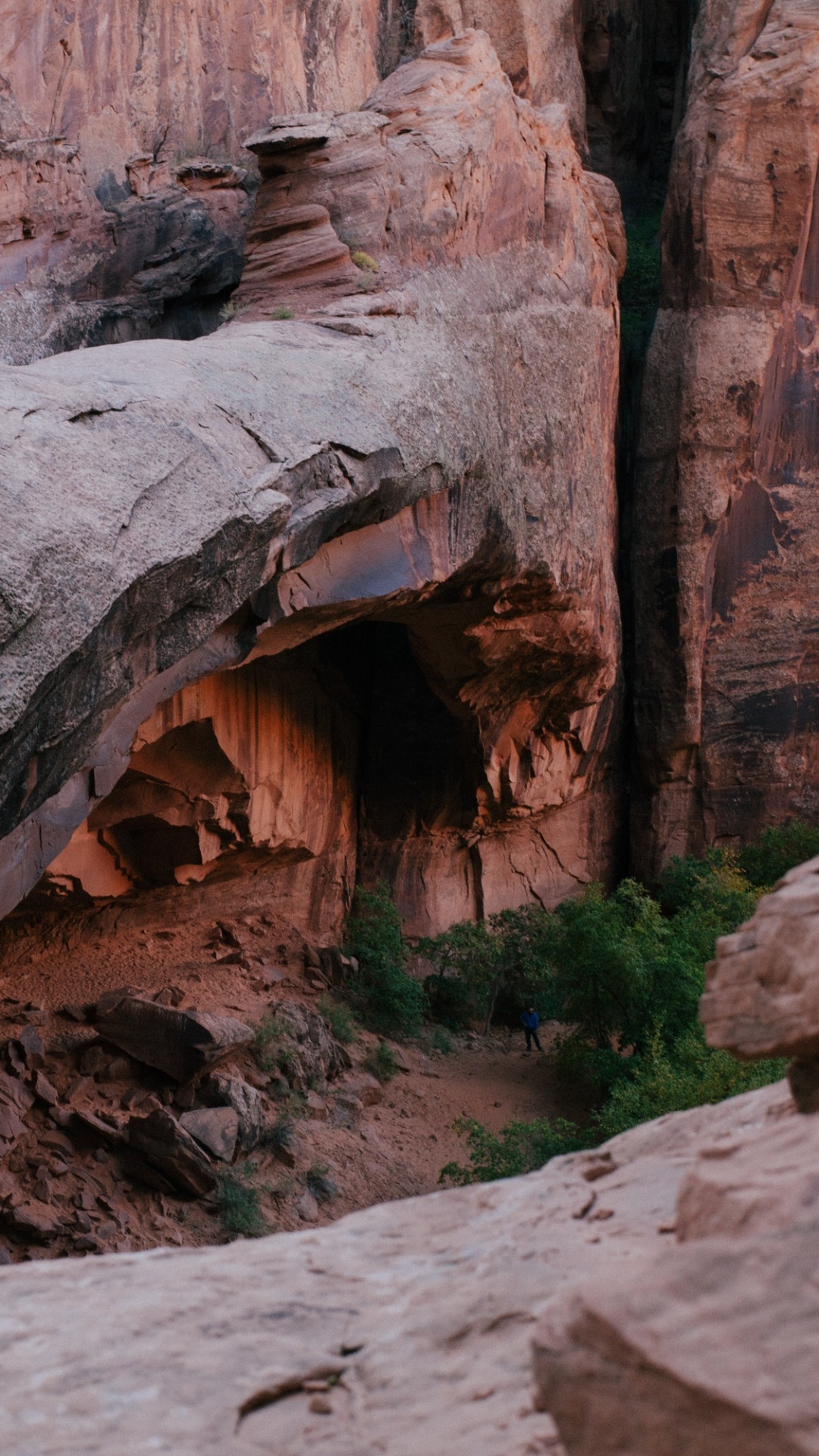 Обои геология, пещера, обнажение, природа, формирование в разрешении 1080x1920