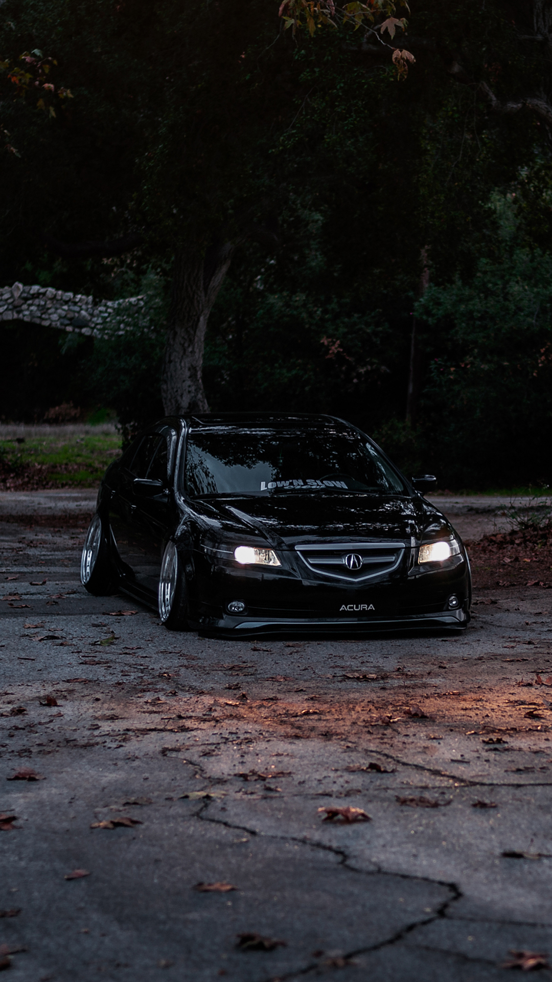 Обои отражение, легковые автомобили, автомобиль среднего размера, компактный автомобиль, шина в разрешении 1080x1920