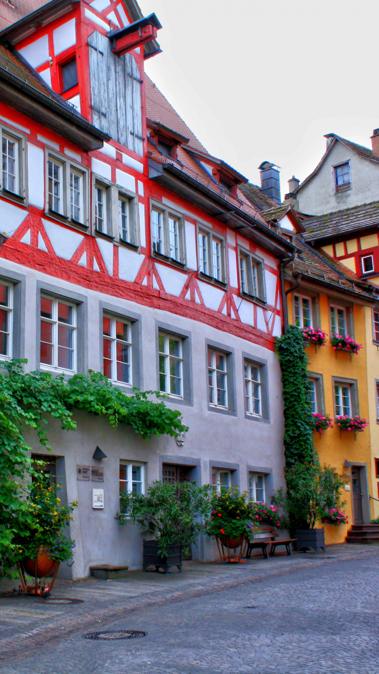 Обои город, городок, соседство, здание, улица в разрешении 750x1334