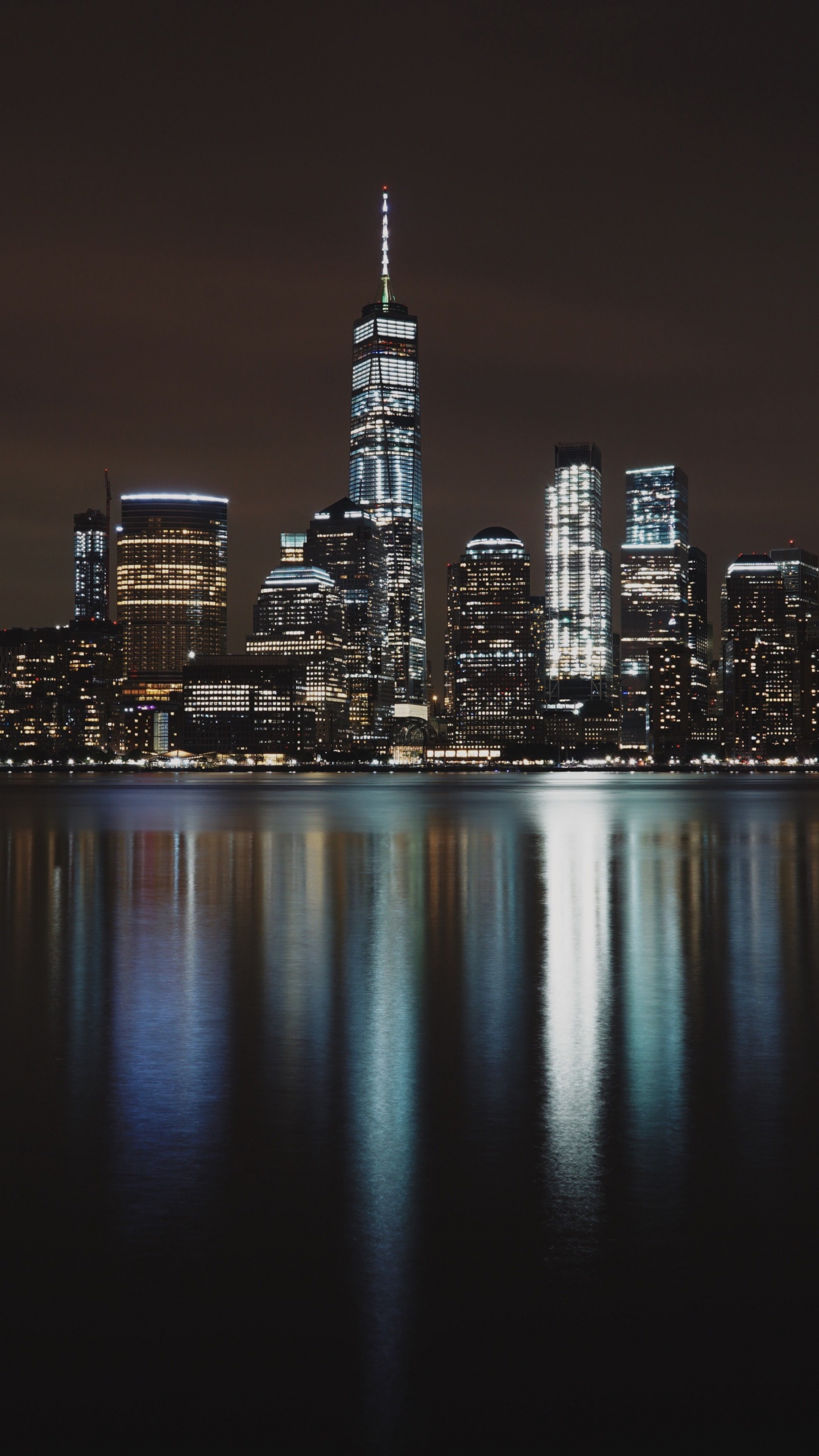 Обои ночь, город, городской пейзаж, линия горизонта, метрополия в разрешении 1440x2560