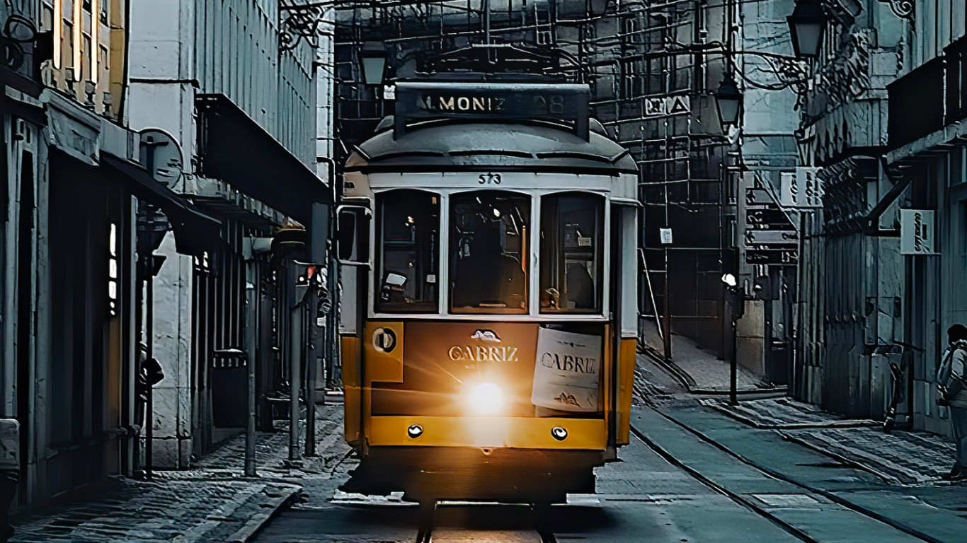 Обои смартфон, яблоко, поезд, здание, растение в разрешении 1366x768