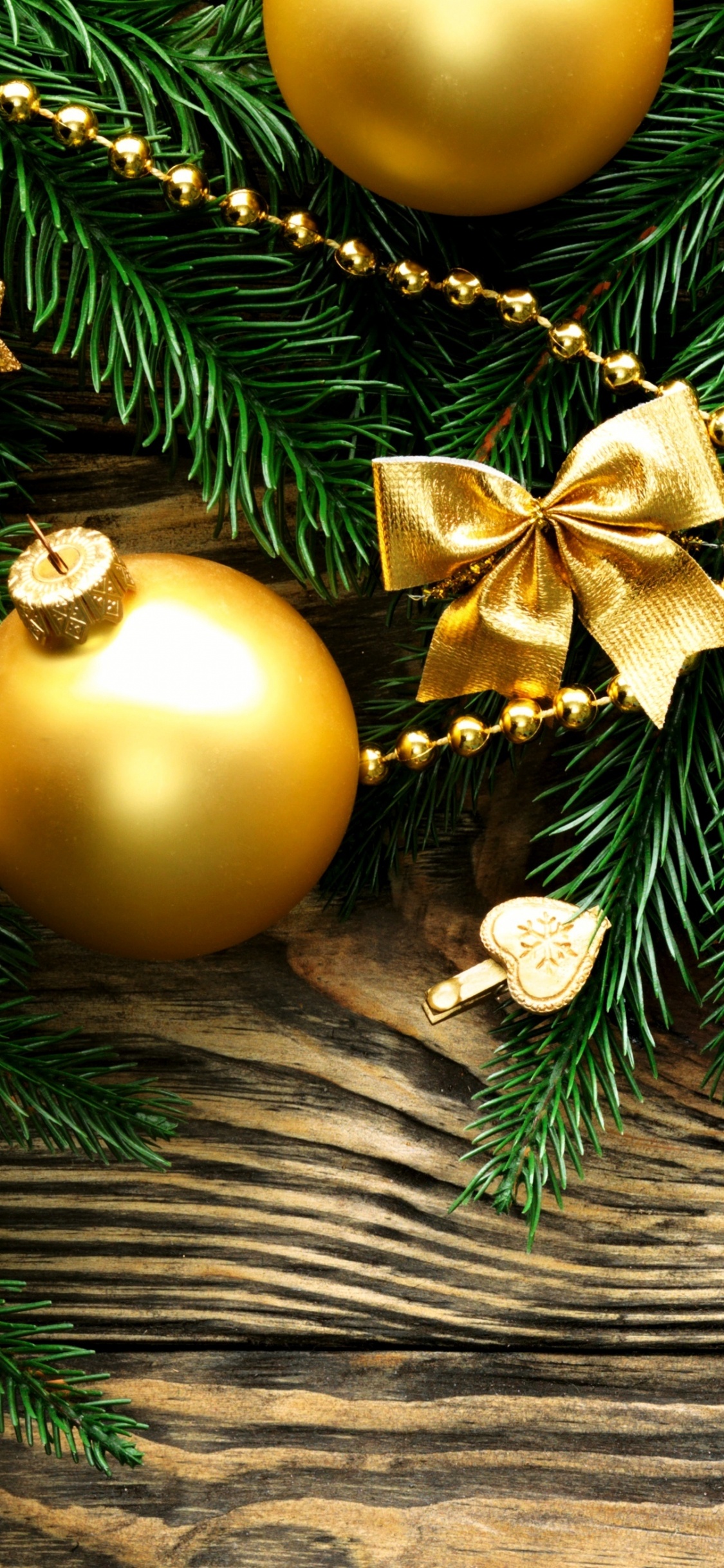 Обои Рождественский день, рождественский орнамент, Новый год, Рождественские украшения, елка в разрешении 1125x2436