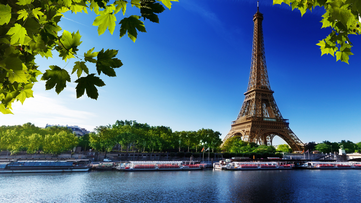 Обои Эйфелева башня, ориентир, природа, дерево, туризм в разрешении 1366x768