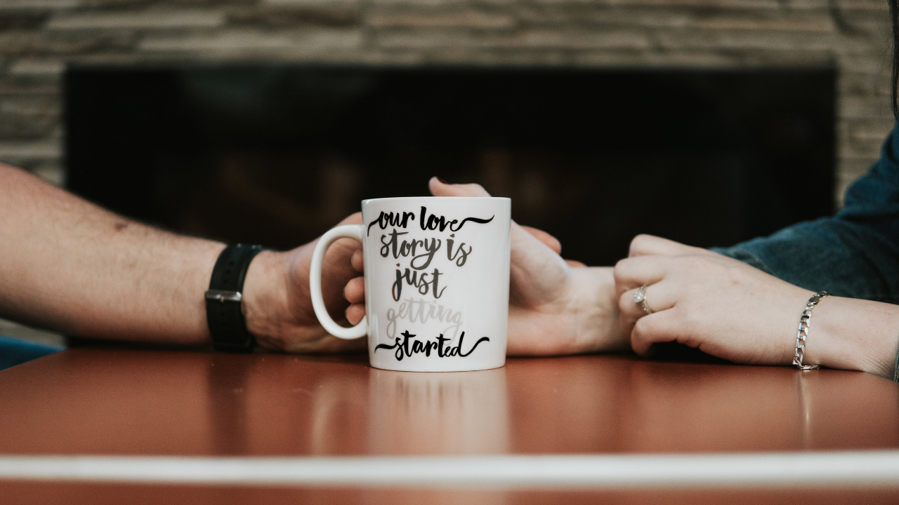 Обои Новый год, желание, роман, счастье, палец в разрешении 1280x720