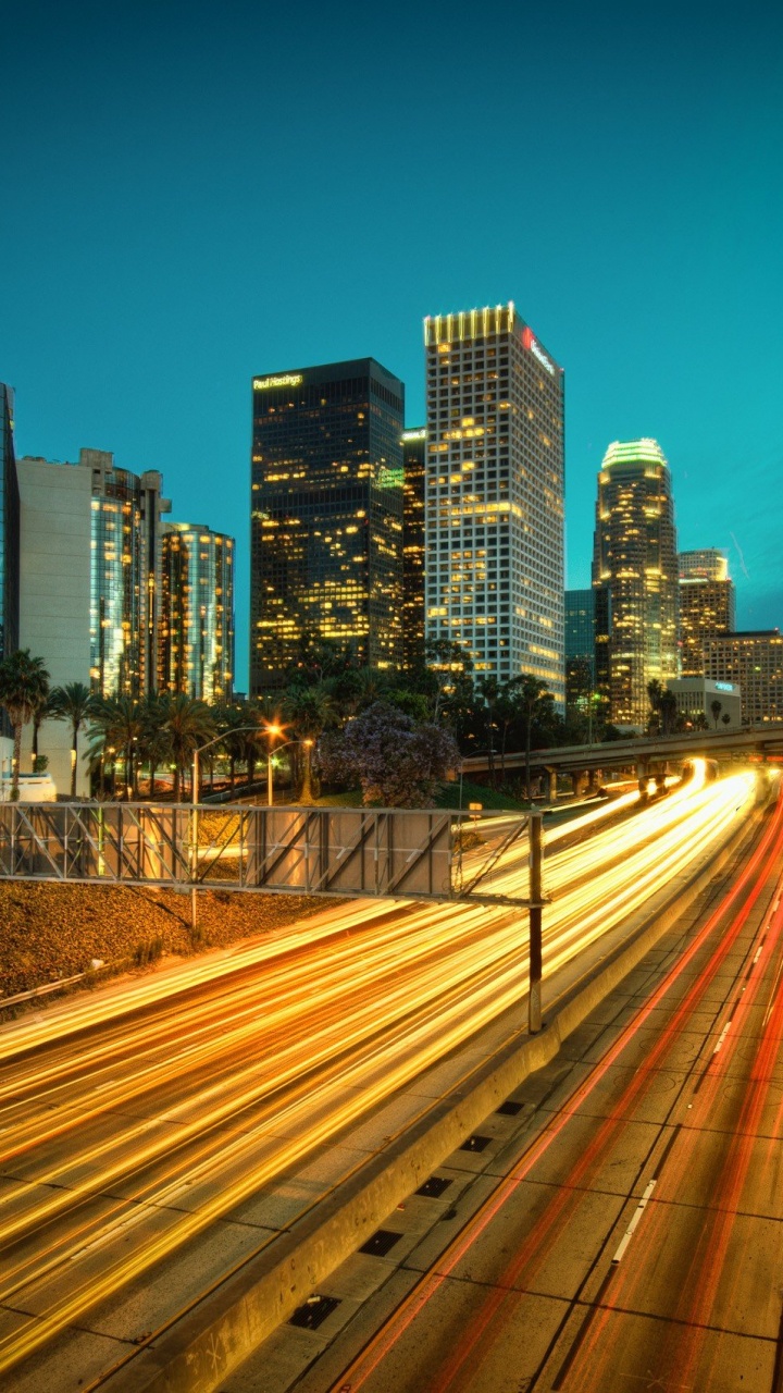 Обои городской пейзаж, город, городской район, метрополия, линия горизонта в разрешении 720x1280