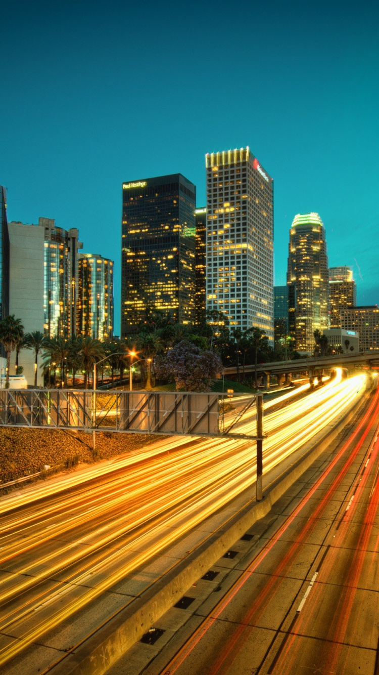 Обои городской пейзаж, город, городской район, метрополия, линия горизонта в разрешении 750x1334