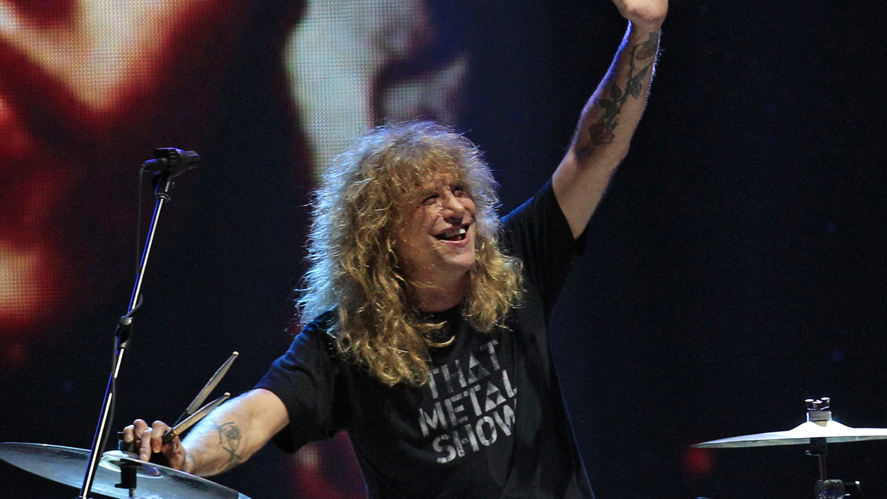 Обои Guns N Roses, барабанщик, музыкант, барабан, ударная установка в разрешении 1280x720