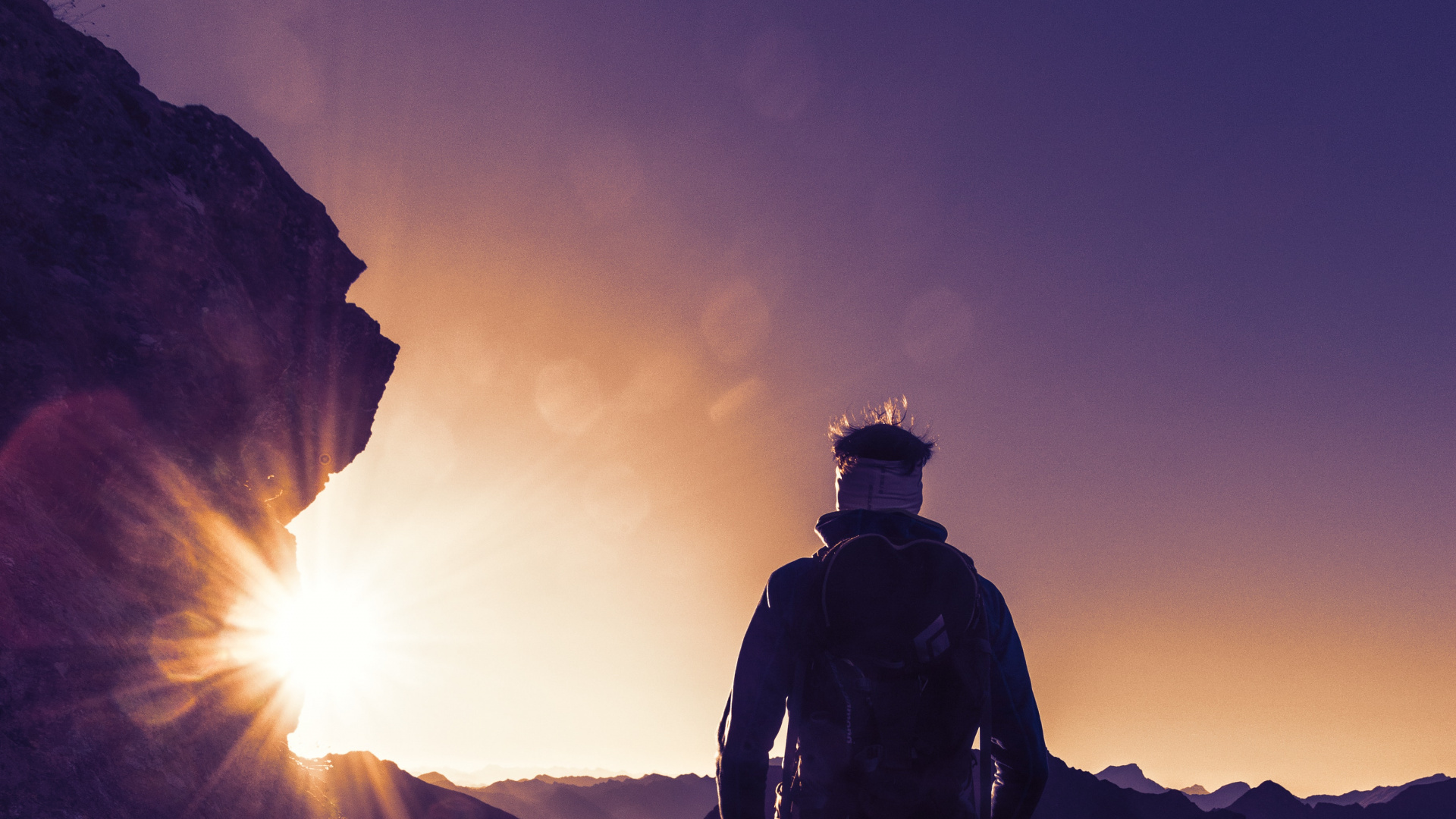 Обои облако, свет, гора, закат, альпинизм в разрешении 1920x1080