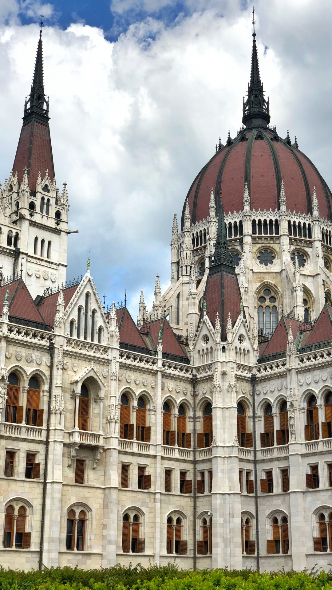 Обои Будапешт, Здание Венгерского Парламента, здание, ориентир, Король в разрешении 1080x1920