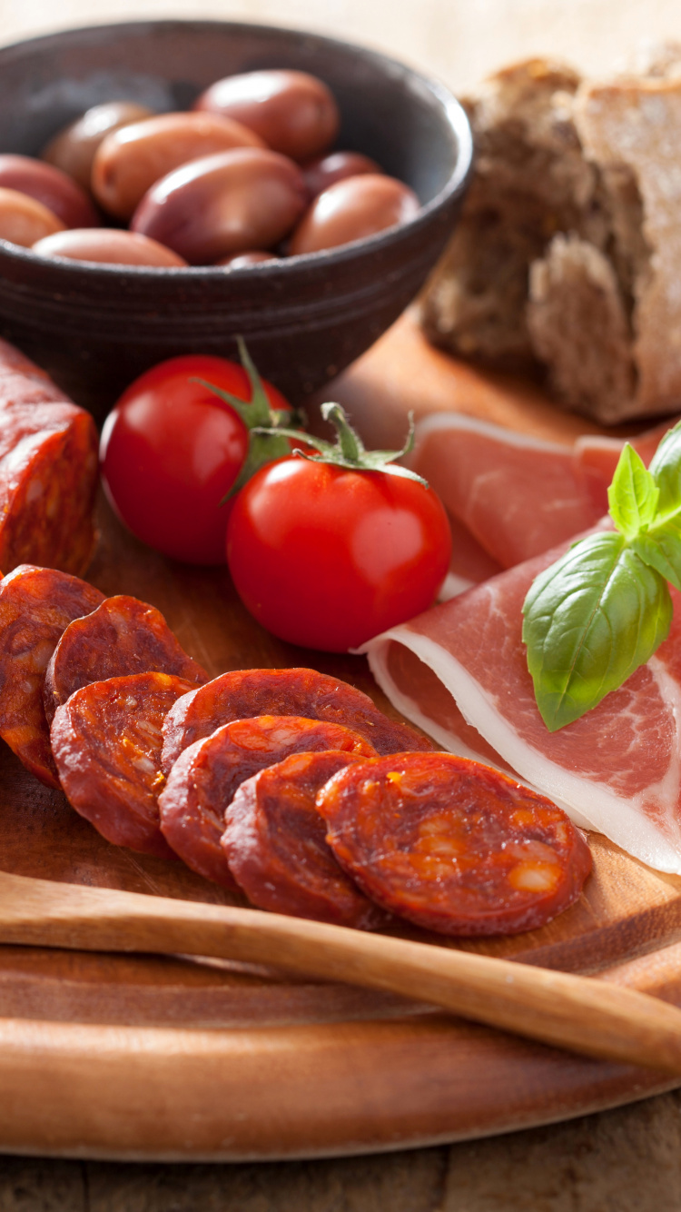 Обои колбаса, пища, мясо, обед, питье в разрешении 750x1334