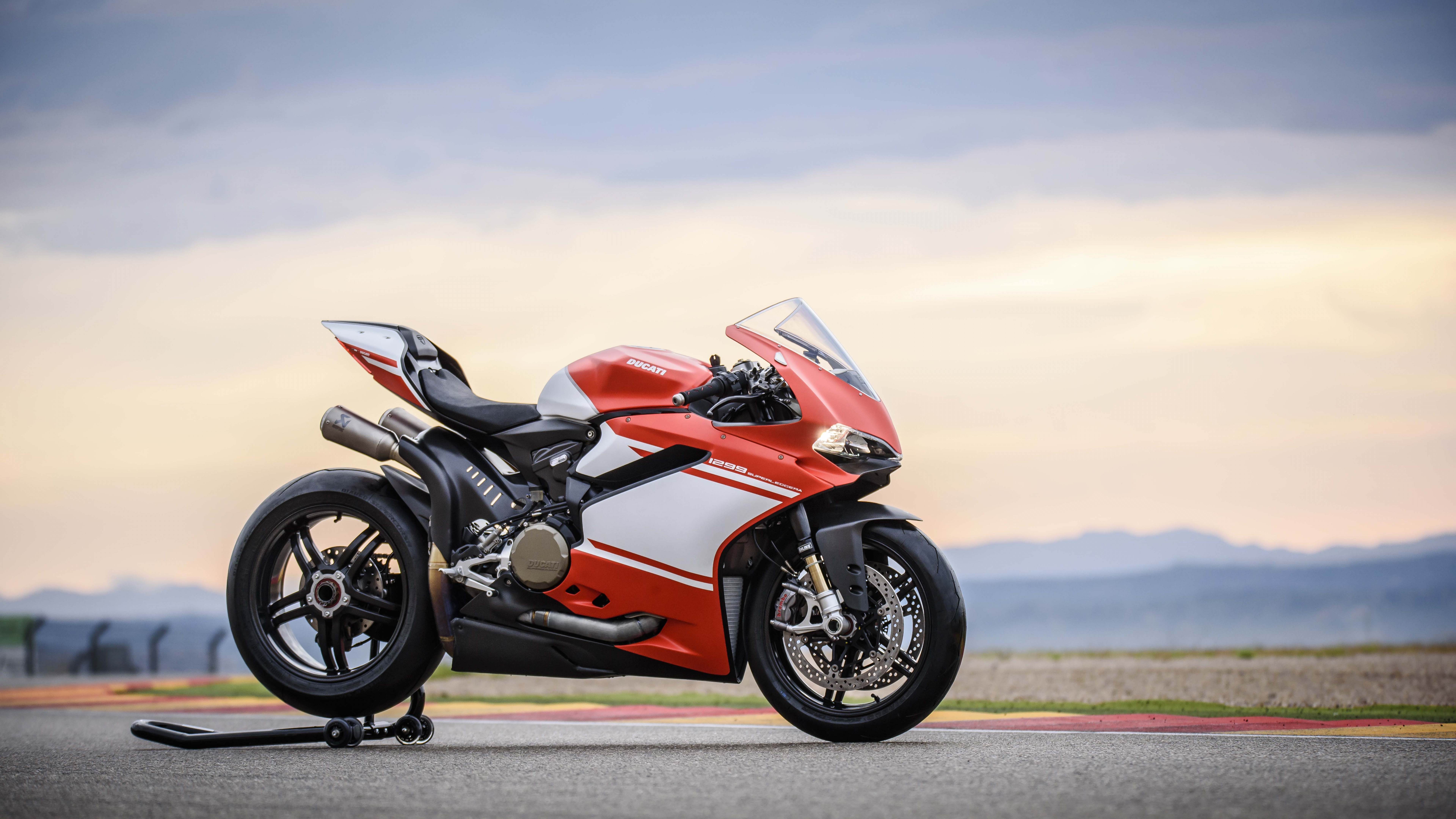 Обои дукати 1299, ducati, мотоцикл, ducati panigale, авто в разрешении 7680x4320