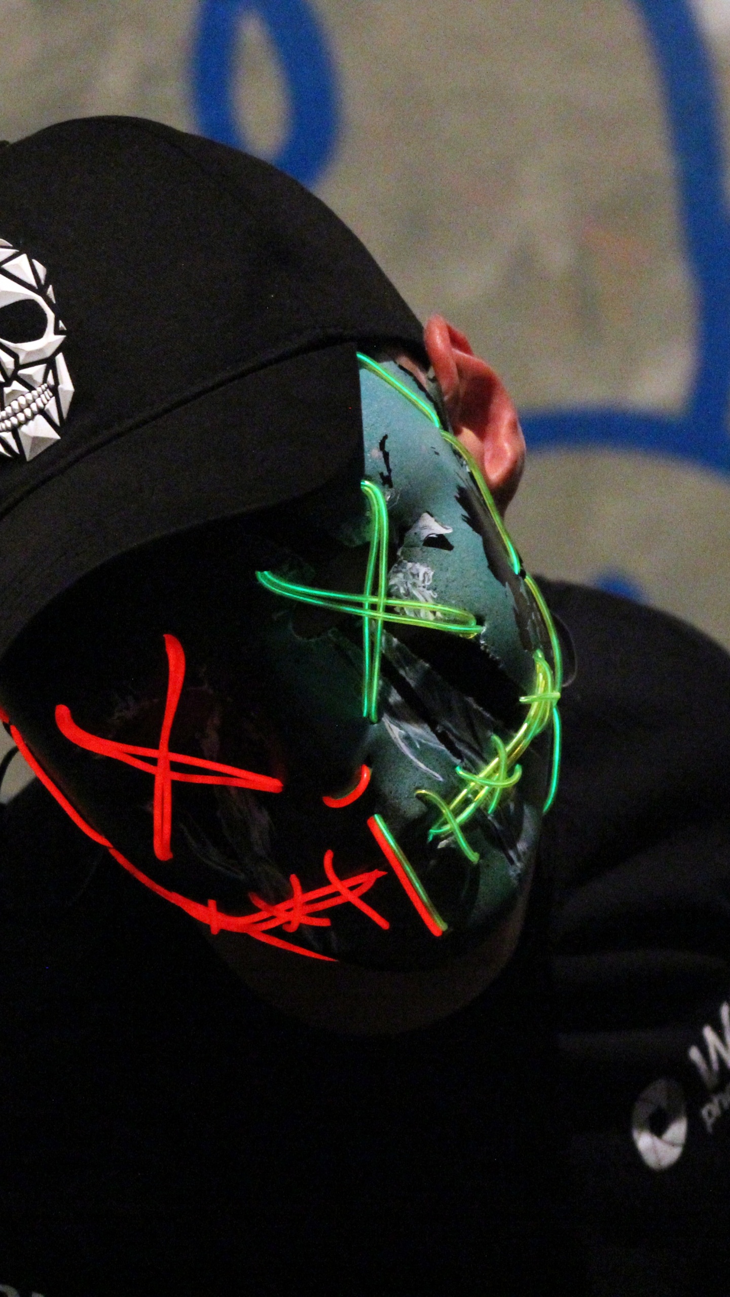 Обои ремикс, Бас музыка, Лирика, уличное искусство, музыкальное видео в разрешении 1440x2560