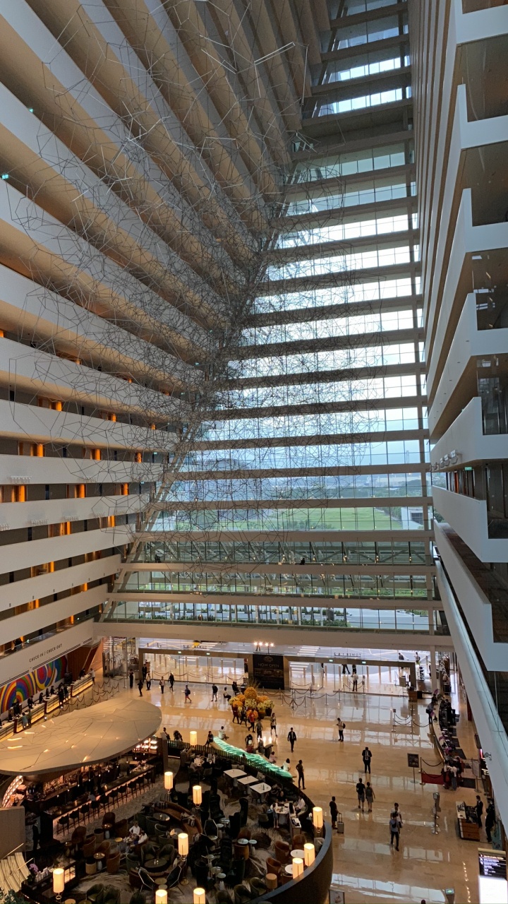 Обои башня, древесина, освещение, архитектура, дизайн интерьера в разрешении 720x1280