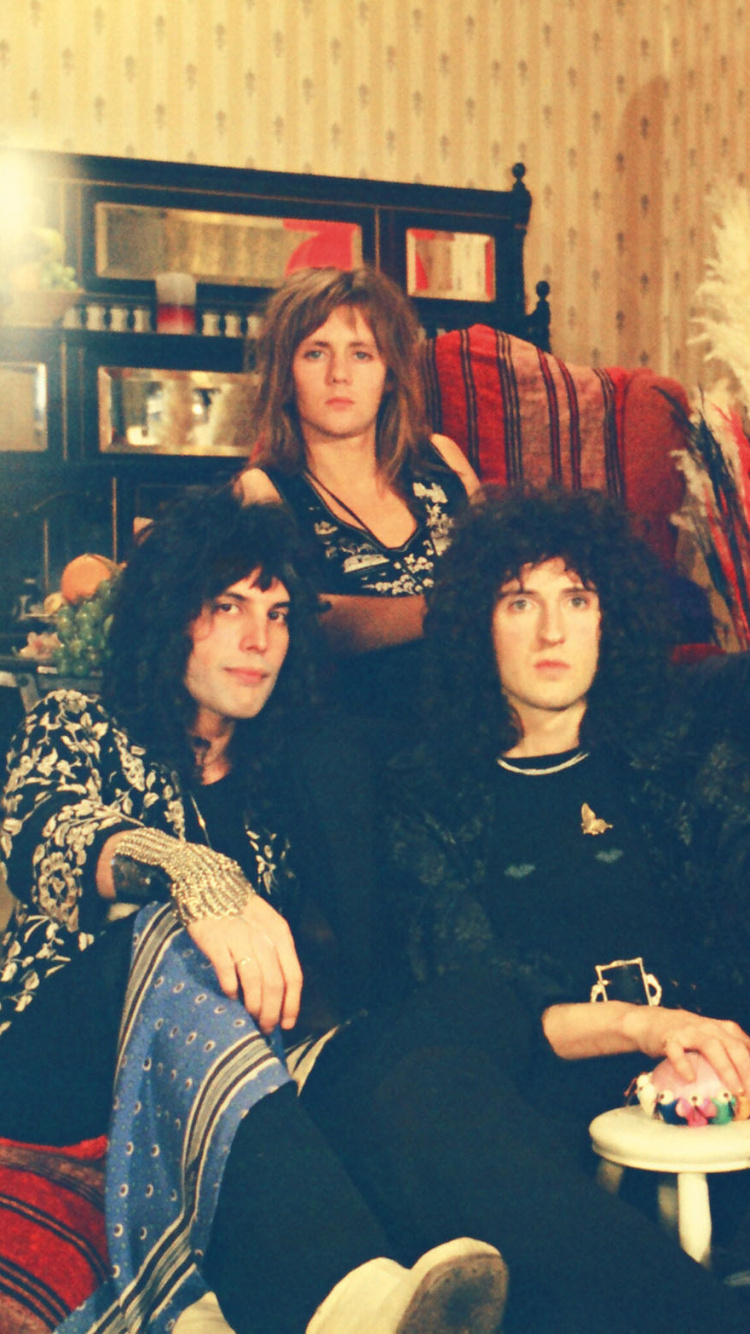 Обои Брайан Мэй, Королева, событие, забава, Мы-чемпионы в разрешении 750x1334