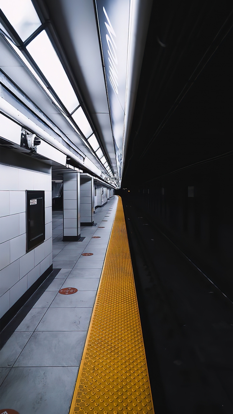 Обои архитектура, скоростной транспорт, железнодорожный вокзал, поезд, математика в разрешении 750x1334