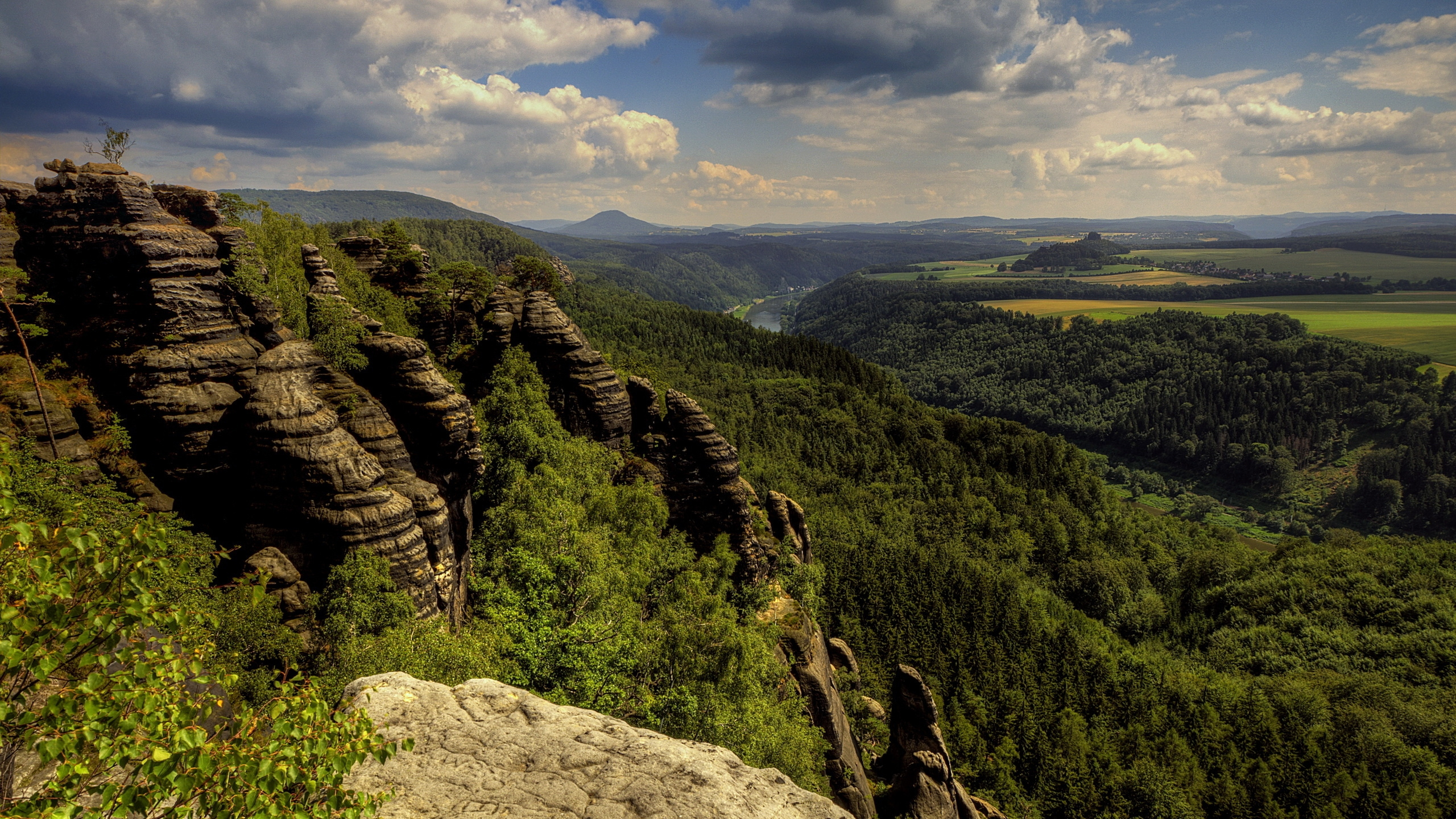 Обои горный рельеф, природа, нагорье, растительность, дикая местность в разрешении 2560x1440