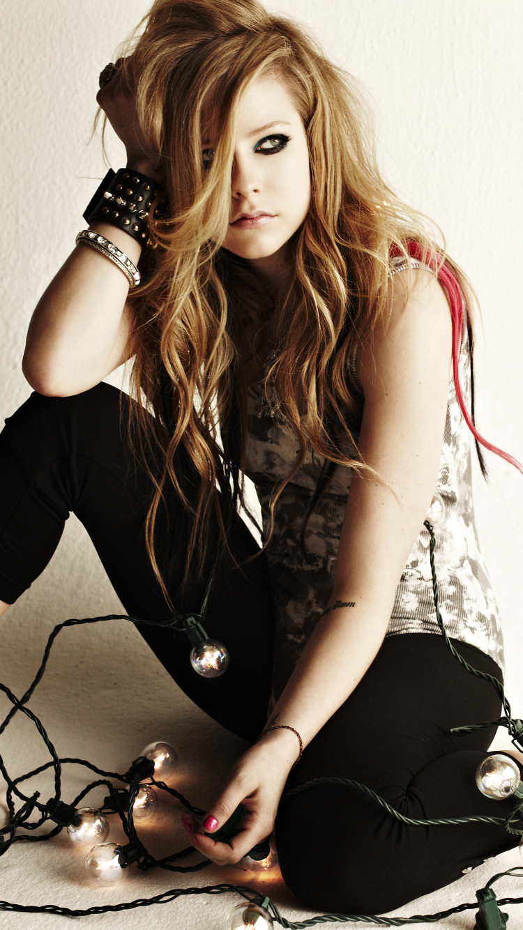 Обои музыка, привет Китти, наушники, красота, певица в разрешении 750x1334